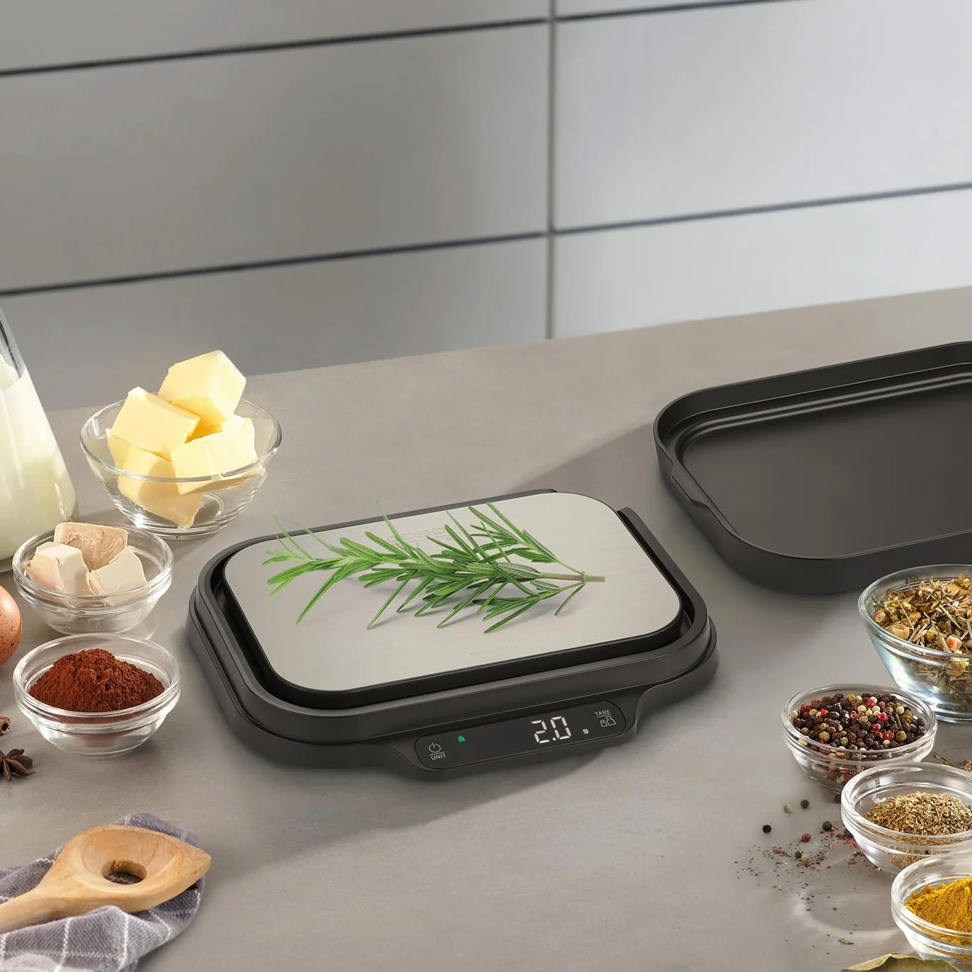 CASO KitchenDuo – waga kuchenna 2 w 1, w zestawie waga precyzyjna, normalna skala ważenia 15 kg w odstępach 1 g, waga precyzyjna do 1 kg w odstępach 0,1 g, funkcja trzymania, gram, oz, ml,