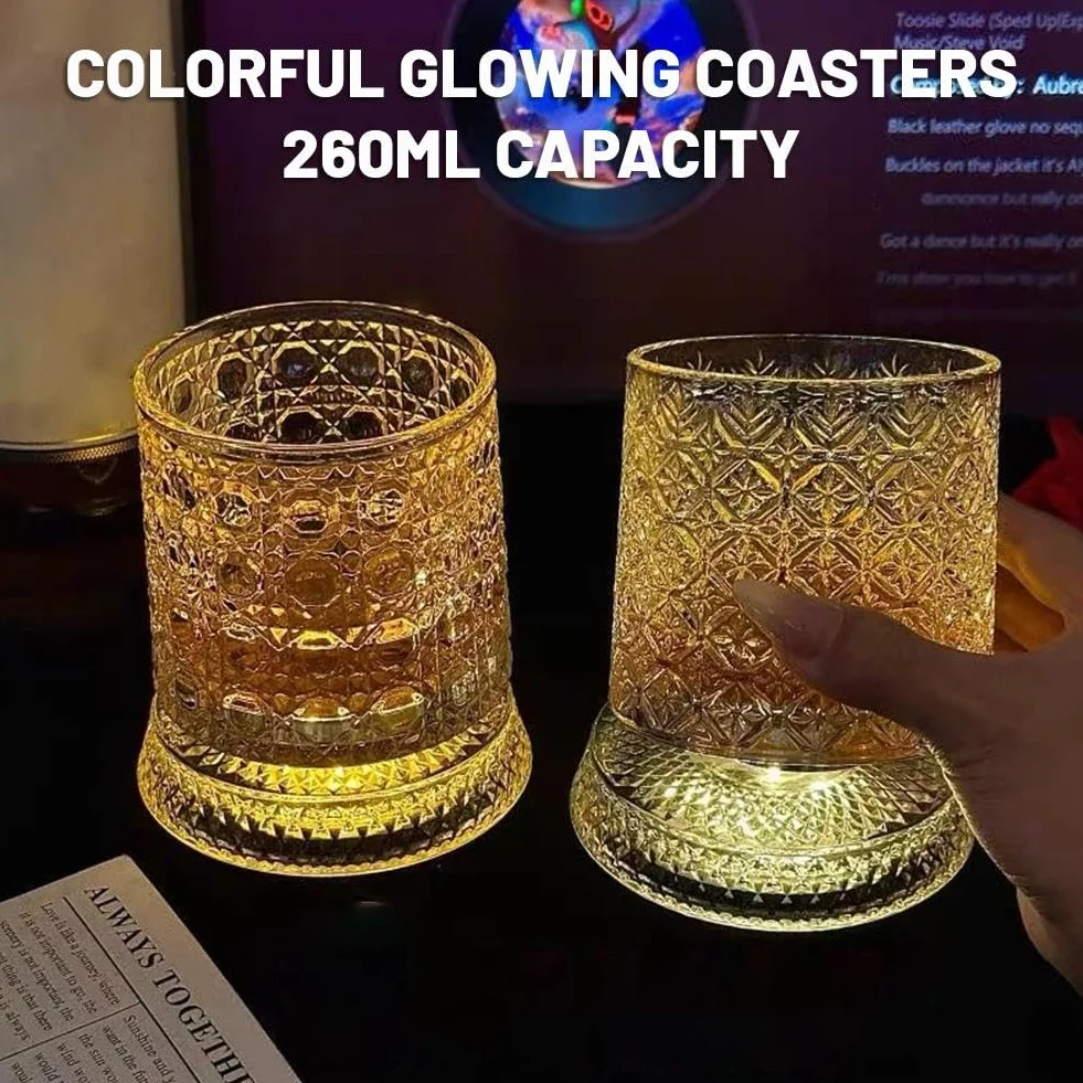 Obrotowa o 360° szklanka do whisky ze stabilną, odłączoną podstawką, wirujące kryształowe szklanki do whisky z podświetlaną podstawką, odprężający kubek do picia, prezent urodzinowy, walentynkowy dla