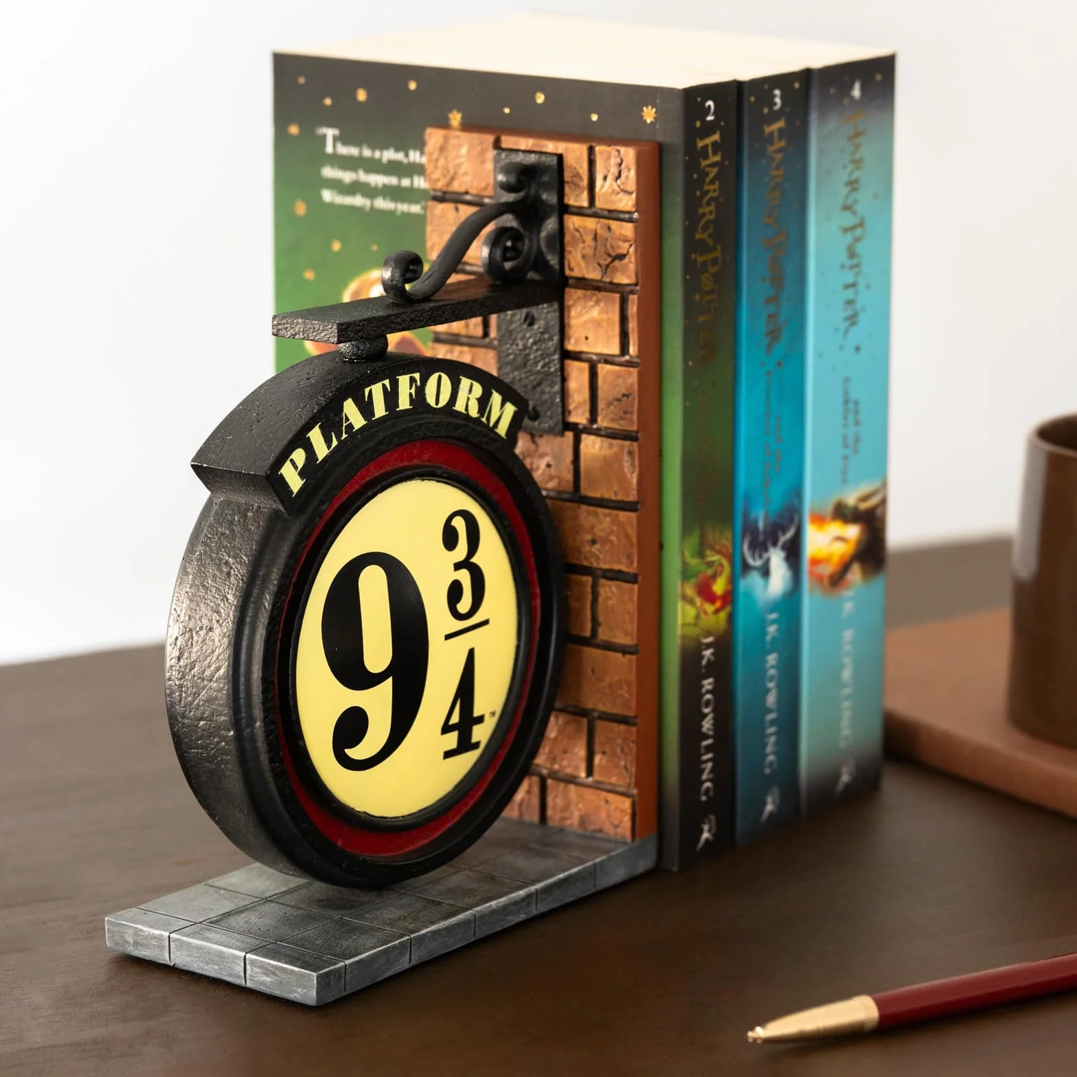 Grupo Erik Bookends - Harry Potter Platform 9 3/4 Sign Book Ends | Harry Potter Gifts, Harry Potter Merchandise, Book End, Bookend, Room Decor, Home Decor