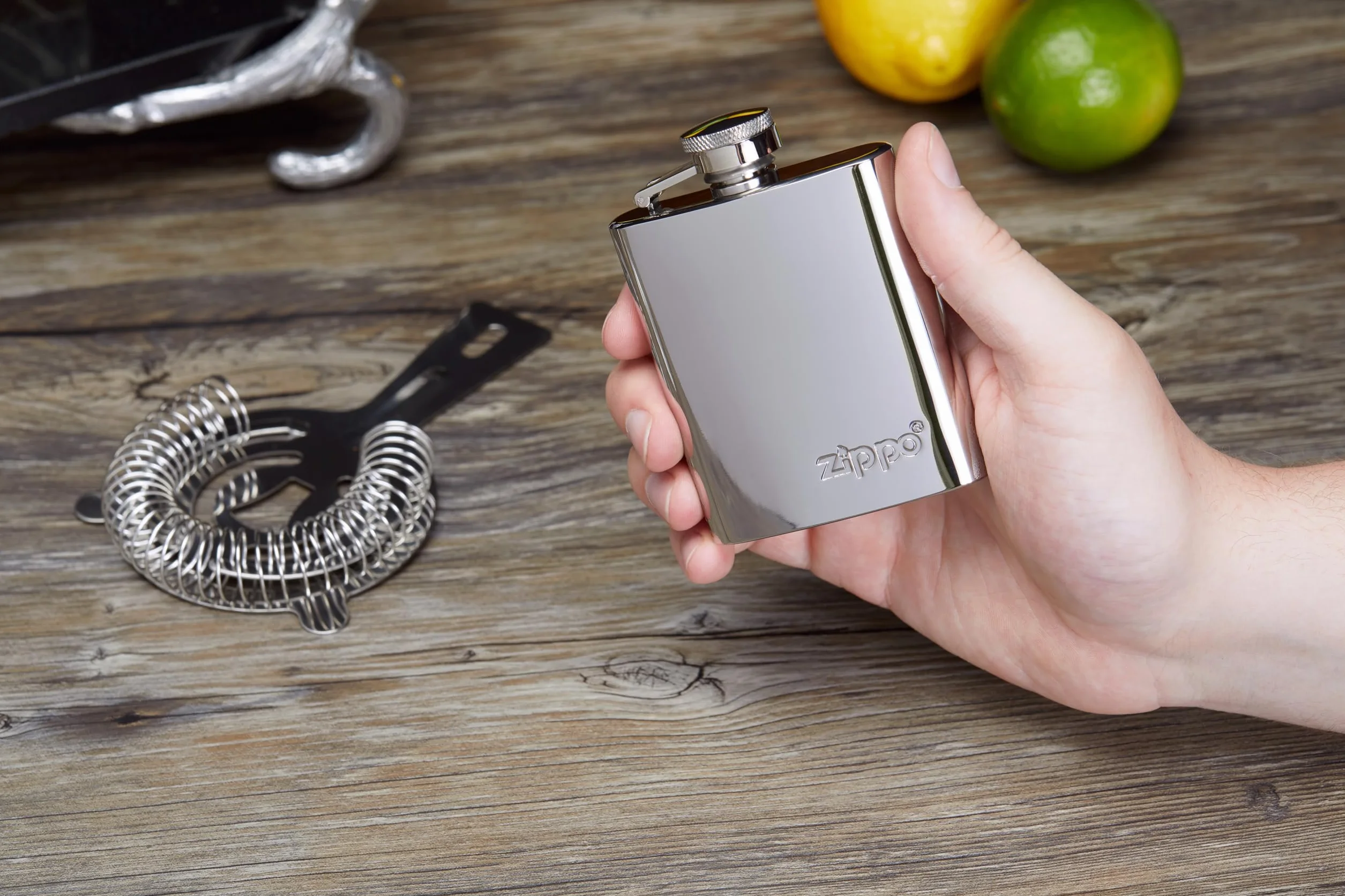Zippo Piersiówka ze Stali Nierdzewnej 177 ml Srebrna Polerowana