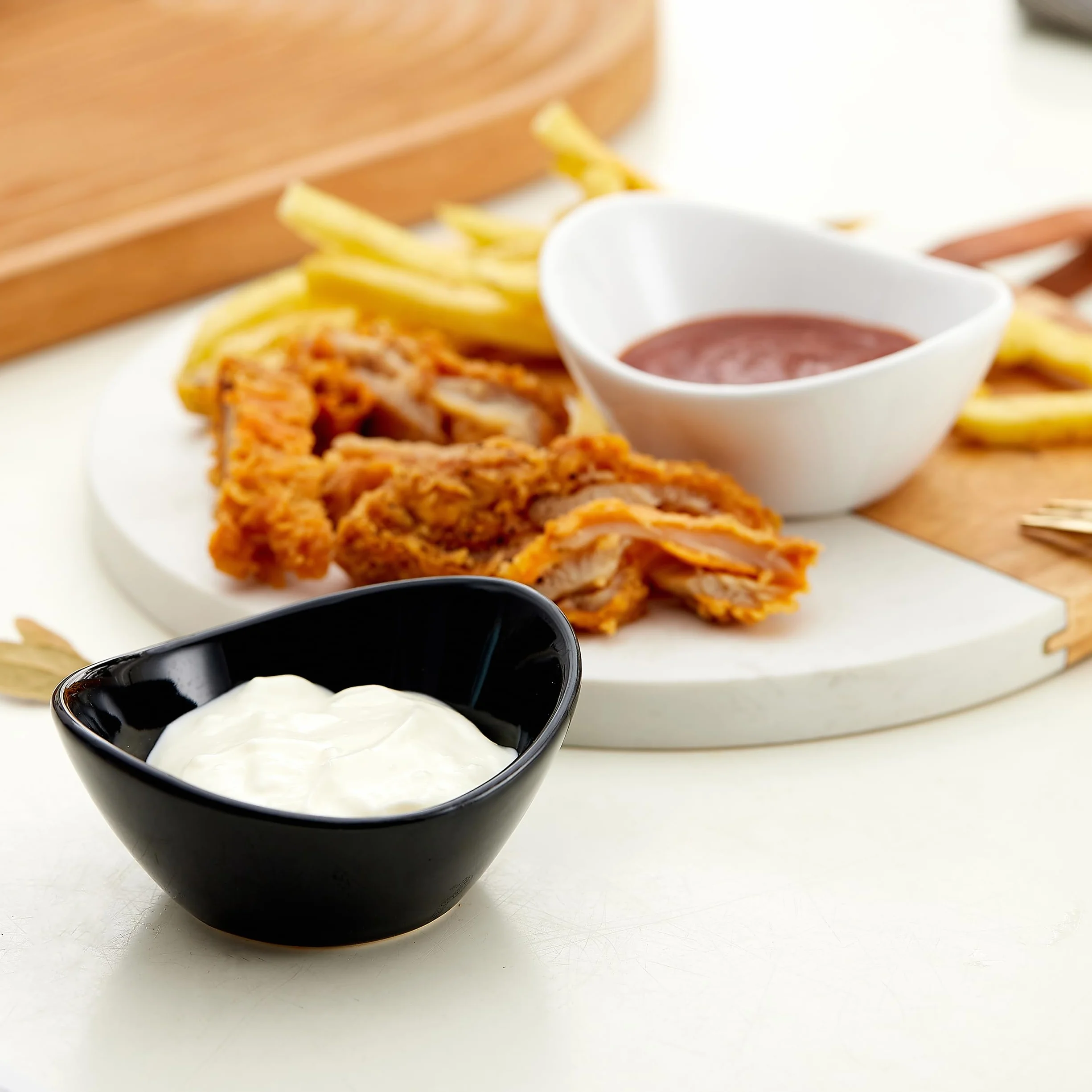 Ceramiczne miski do maczania, zestaw 6 sztuk, 1,5 g, biała miska do dipów, naczynia do sosu sojowego, mini miski do wędlin, sushi, sosu pomidorowego, grilla i artykułów imprezowych (czarne)