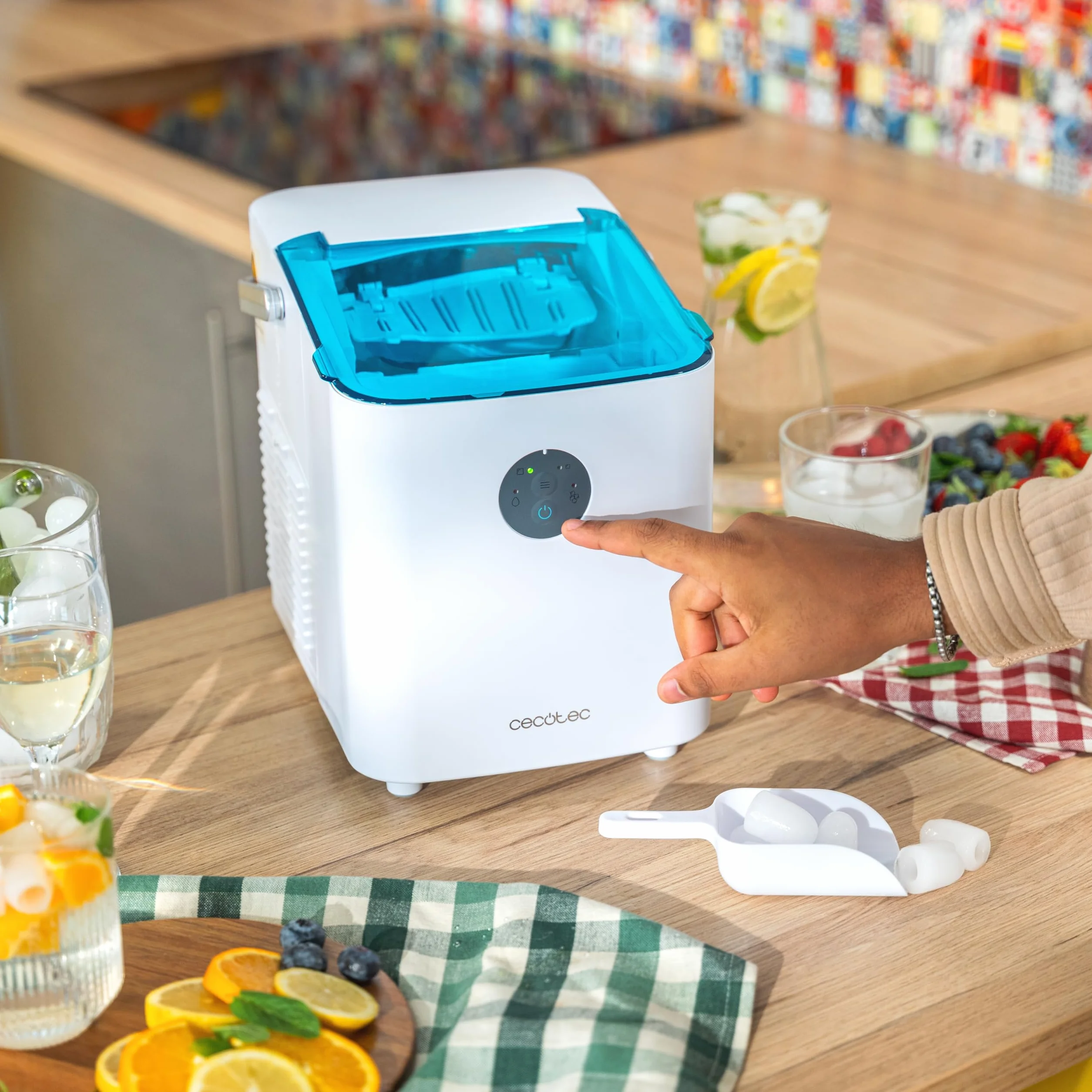Cecotec Maszyna do robienia lodu z oknem, Ice Maker, Chillin' Ice 1200 Go 120W, dzienna wydajność 12 kg, lód w 6-8 minut, 2 rozmiary kostek, prosta kontrola