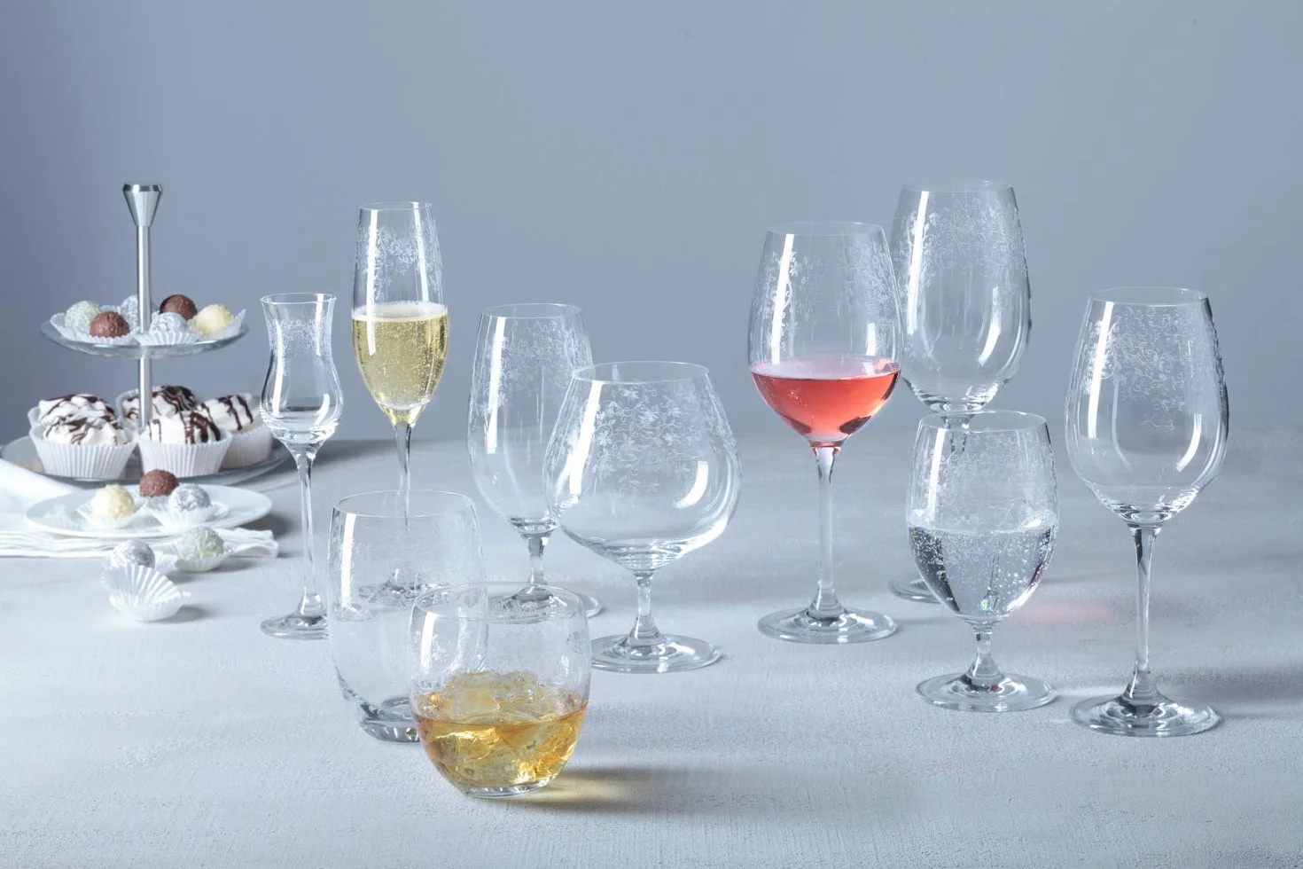 Leonardo Chateau 035298 zestaw 6 szklanek do digestif, nadają się do mycia w zmywarce, z wyciągniętą rączką, kielich z grawerunkiem, 9 cl