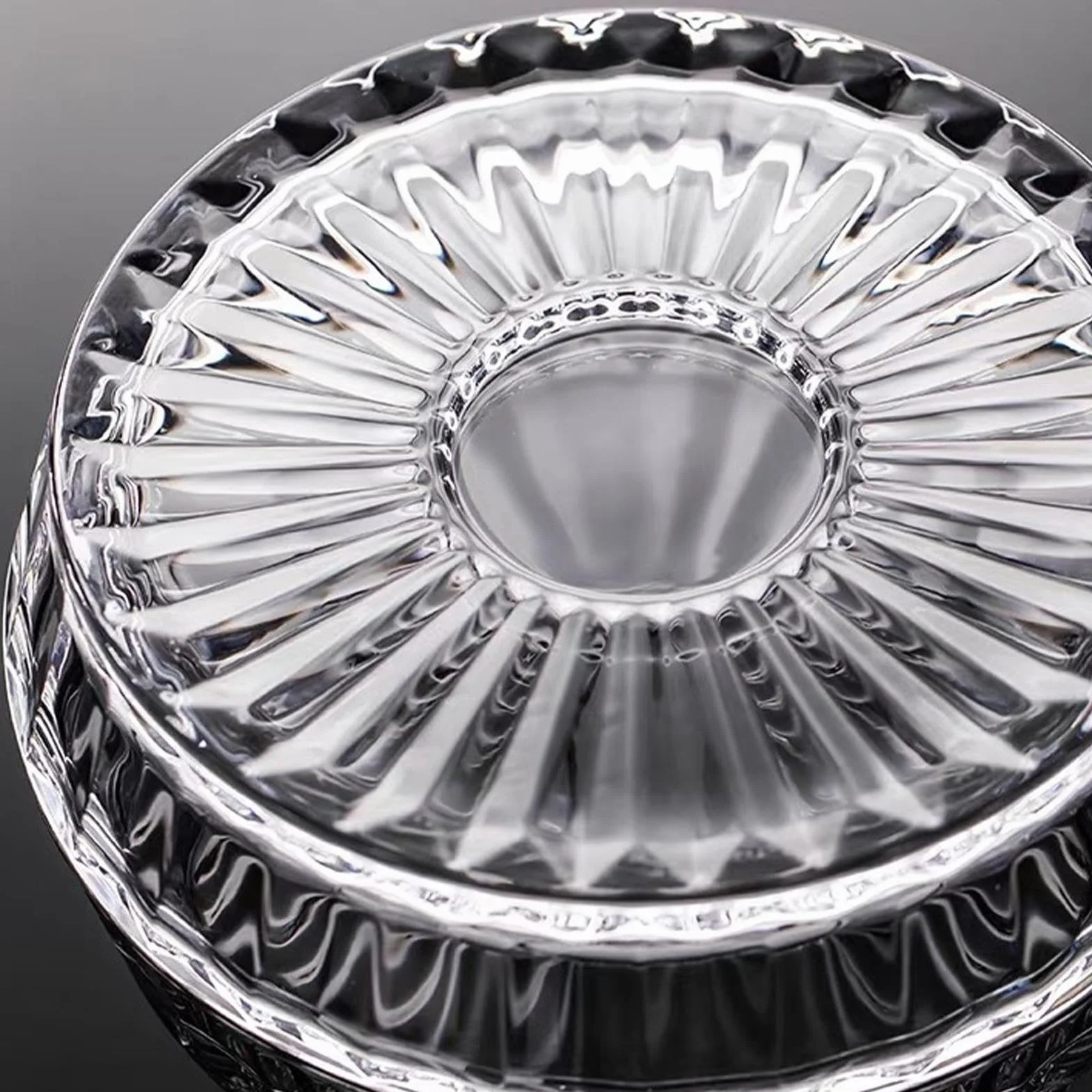 Rotating Whiskey Glass - Old Fashioned Glasses with Swivel Base for Gentle Rotation, Heavy Base Design for Stability
