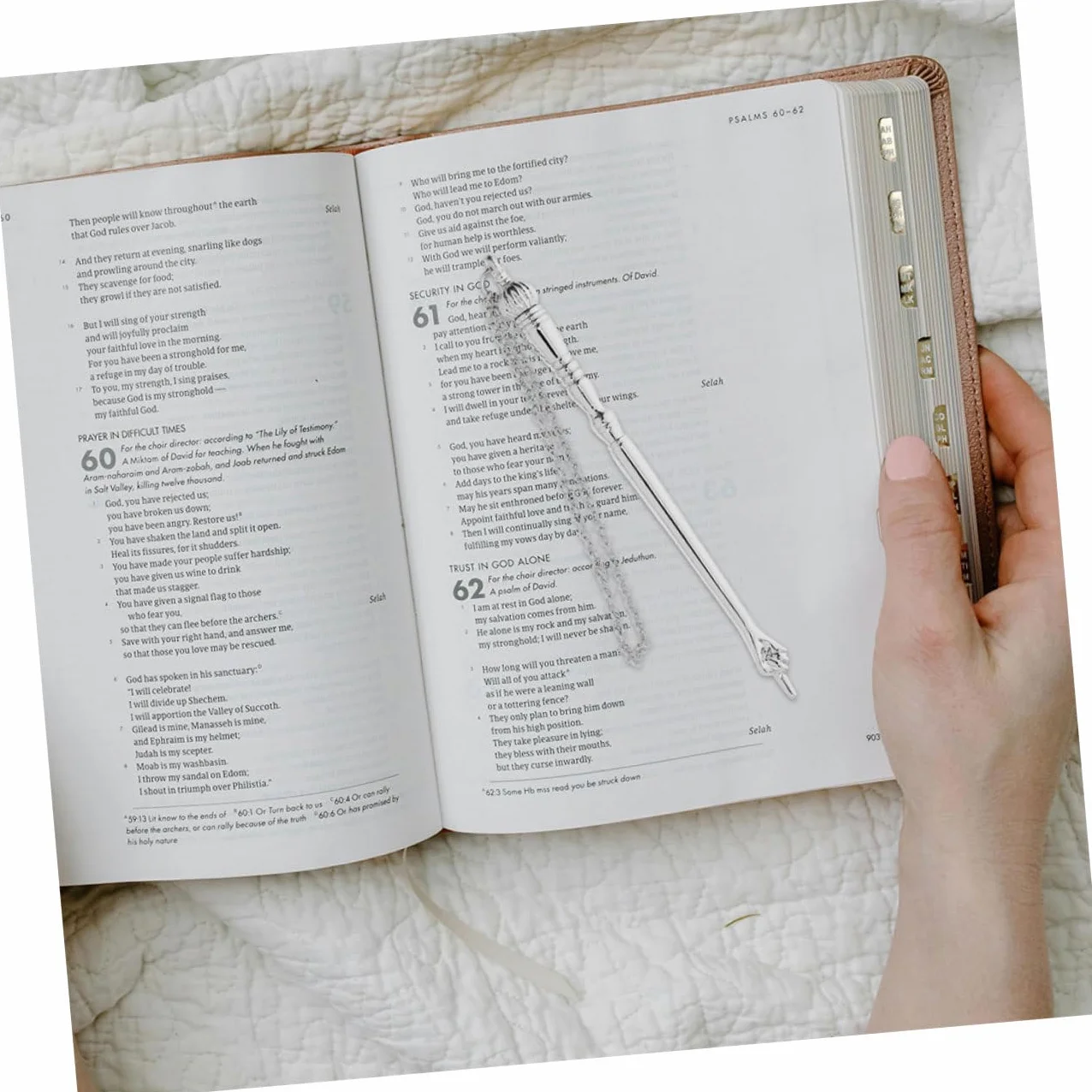 LIFKOME Yad Czytelniczy Elegancki Metalowy Wskazujący Palec Do Biblii Trwała Konstrukcja Idealny Bar Micwę i Ceremonie Żydowskie