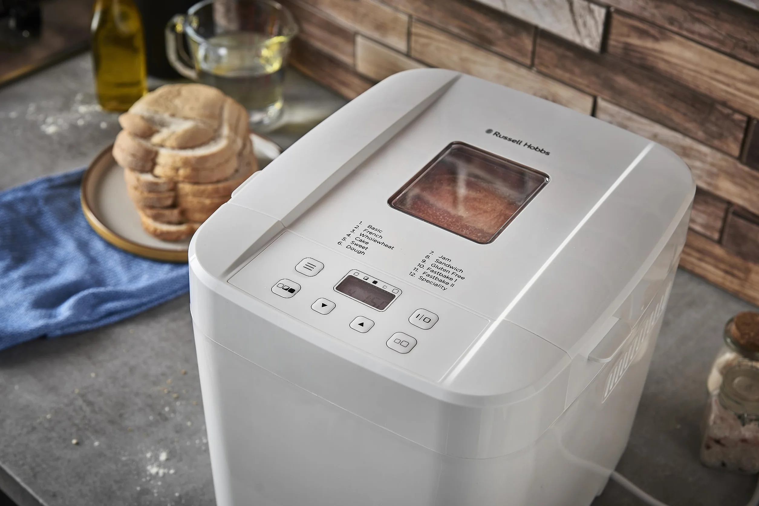 Russell Hobbs wypiekacz do chleba 0,9kg 12 programów 550W biały