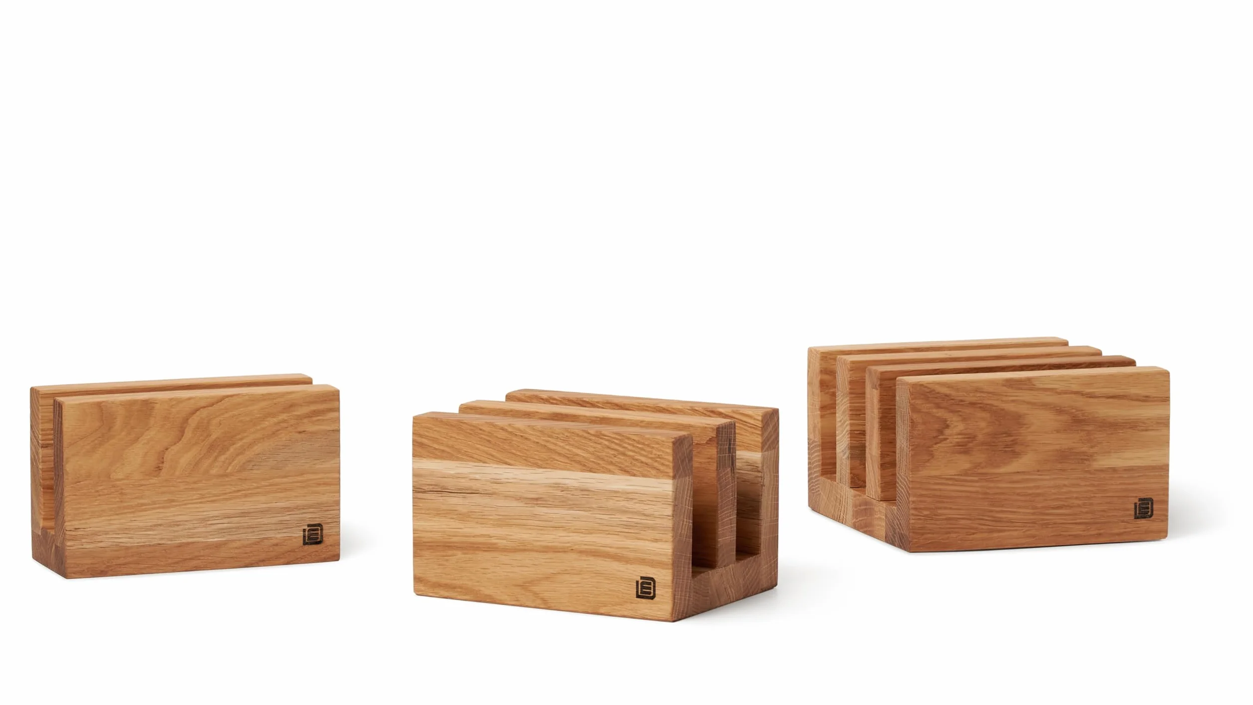 Uchwyt na deskę do krojenia na 3 deski do krojenia z wysokiej jakości dębu, rozmiar 15 х 17 x 9 cm (szer. x wys.), produkt z Ukrainy, rękodzieło, prezent z drewna, wkładka do deski do krojenia, uchwyt