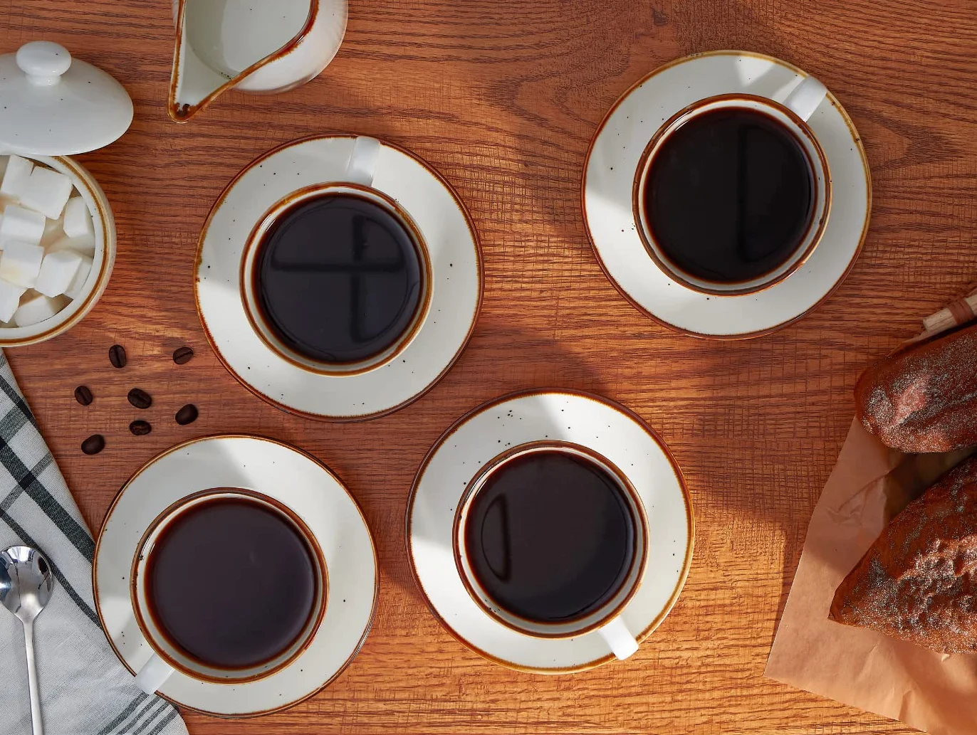 ONEMORE Zestaw porcelanowych filiżanek do cappuccino 4 sztuki, 190 ml filiżanki do espresso, zestaw filiżanki i spodka do cappuccino, espresso, kawy, odporny na mikrowfalę i zmywarkę, styl rustykalny