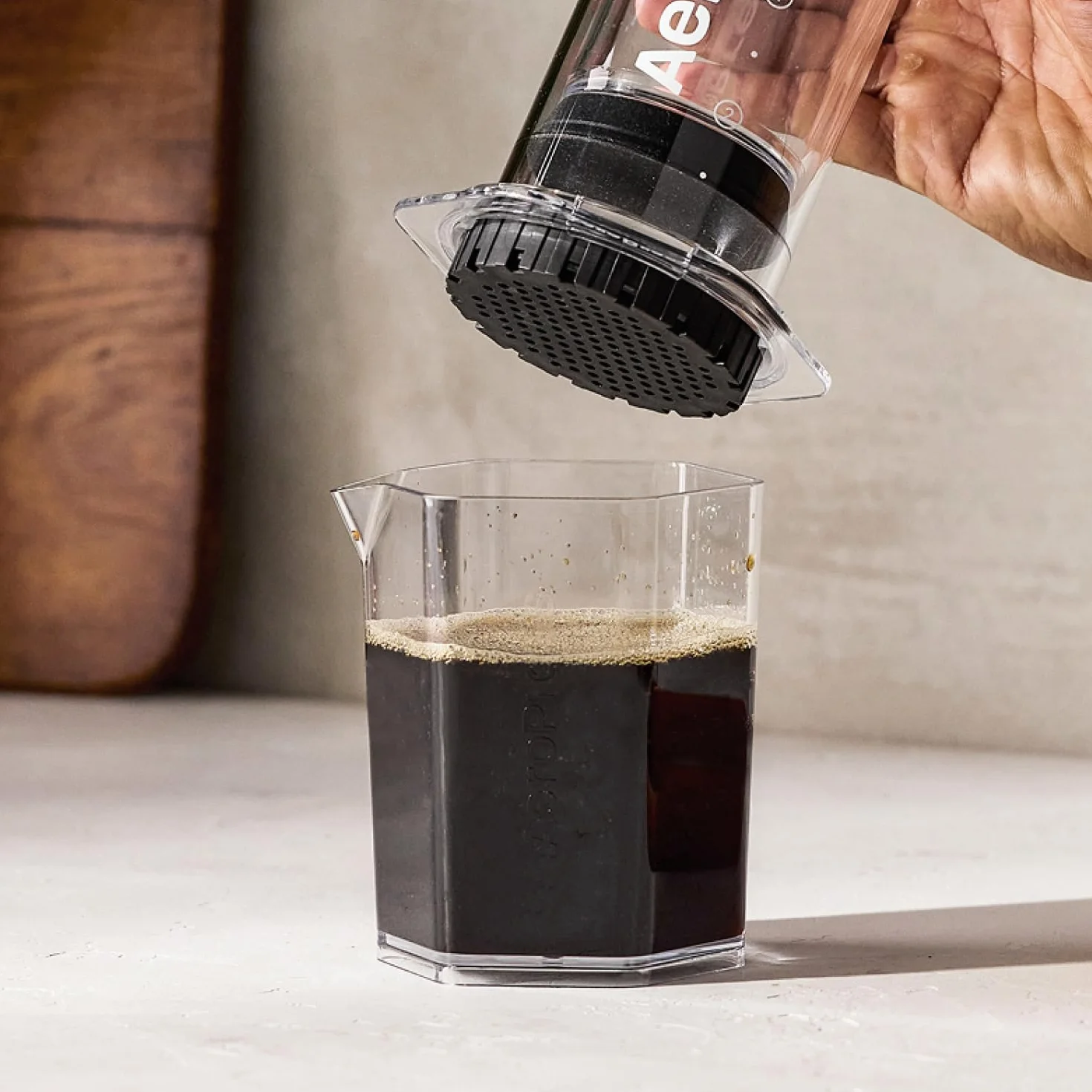 AeroPress XL Naturalne papierowe mikrofiltry do ekspresu - Okrągłe filtry do kawy na wymianę, niebielone, kompostowalne, pasują do ekspresów AeroPress XL, 200 sztuk
