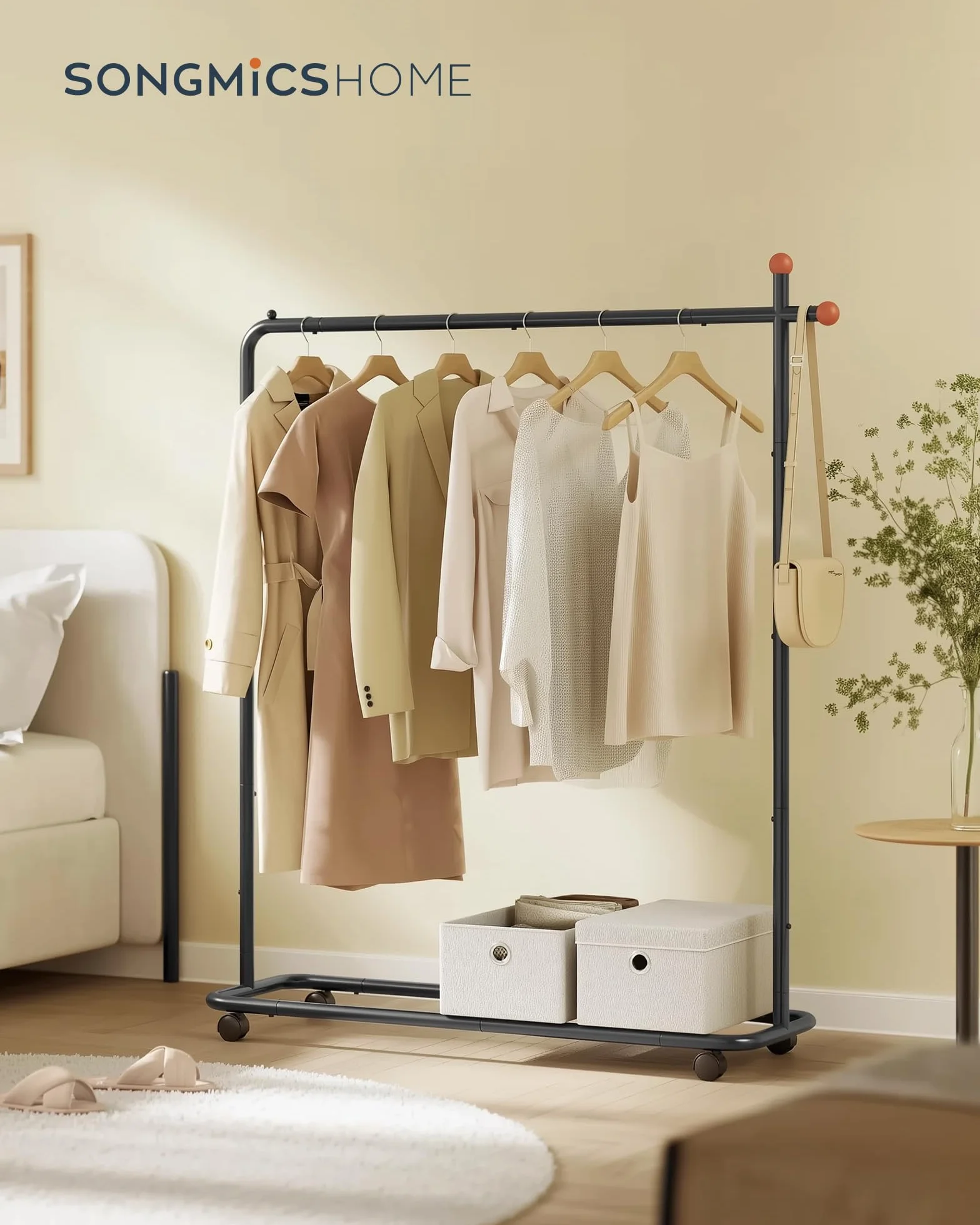 SONGMICS HOME Wieszak na ubrania na kółkach HSR170B01, czarny