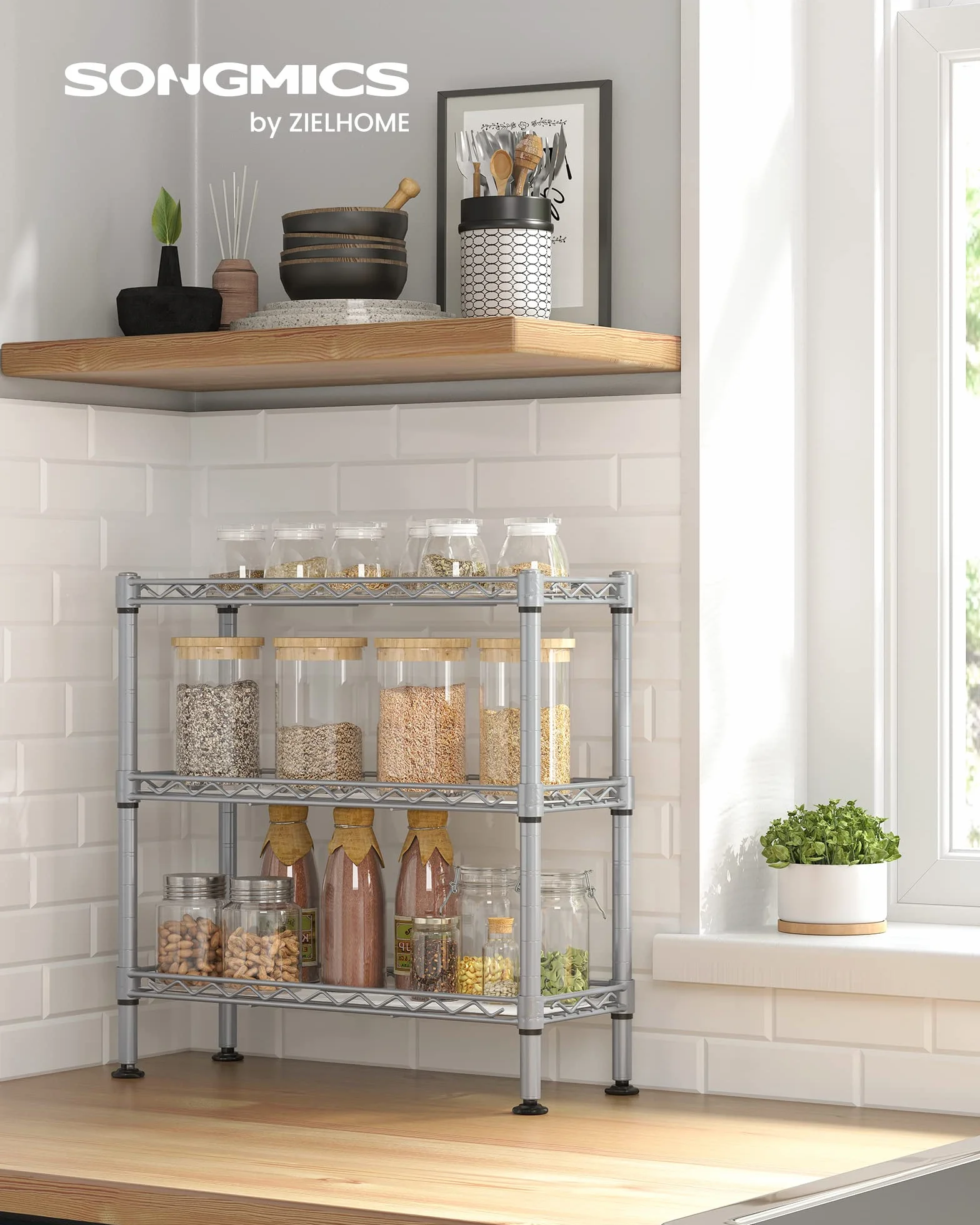 SONGMICS Stojak na przyprawy z 3 poziomami, organizer kuchenny, wykonany z metalu, z panelami PP, regulowany poziom półek, 40 x 15 x 39,5 cm, srebrny matowy LGR025E01