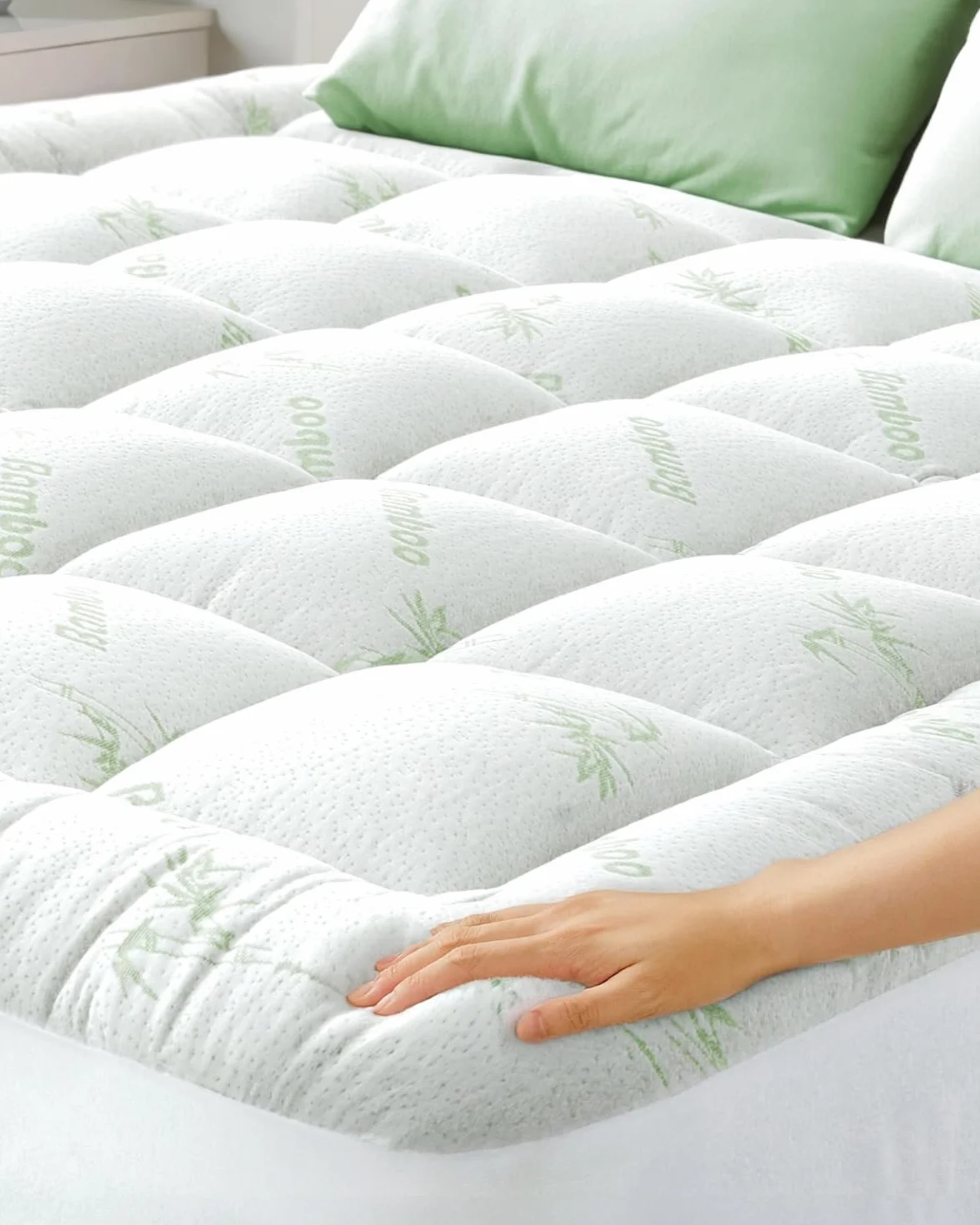 Green Viscose Made from Bamboo Mattress Topper 180 x 200 cm, 800 GSM with Skirt 7D/3D 70/30