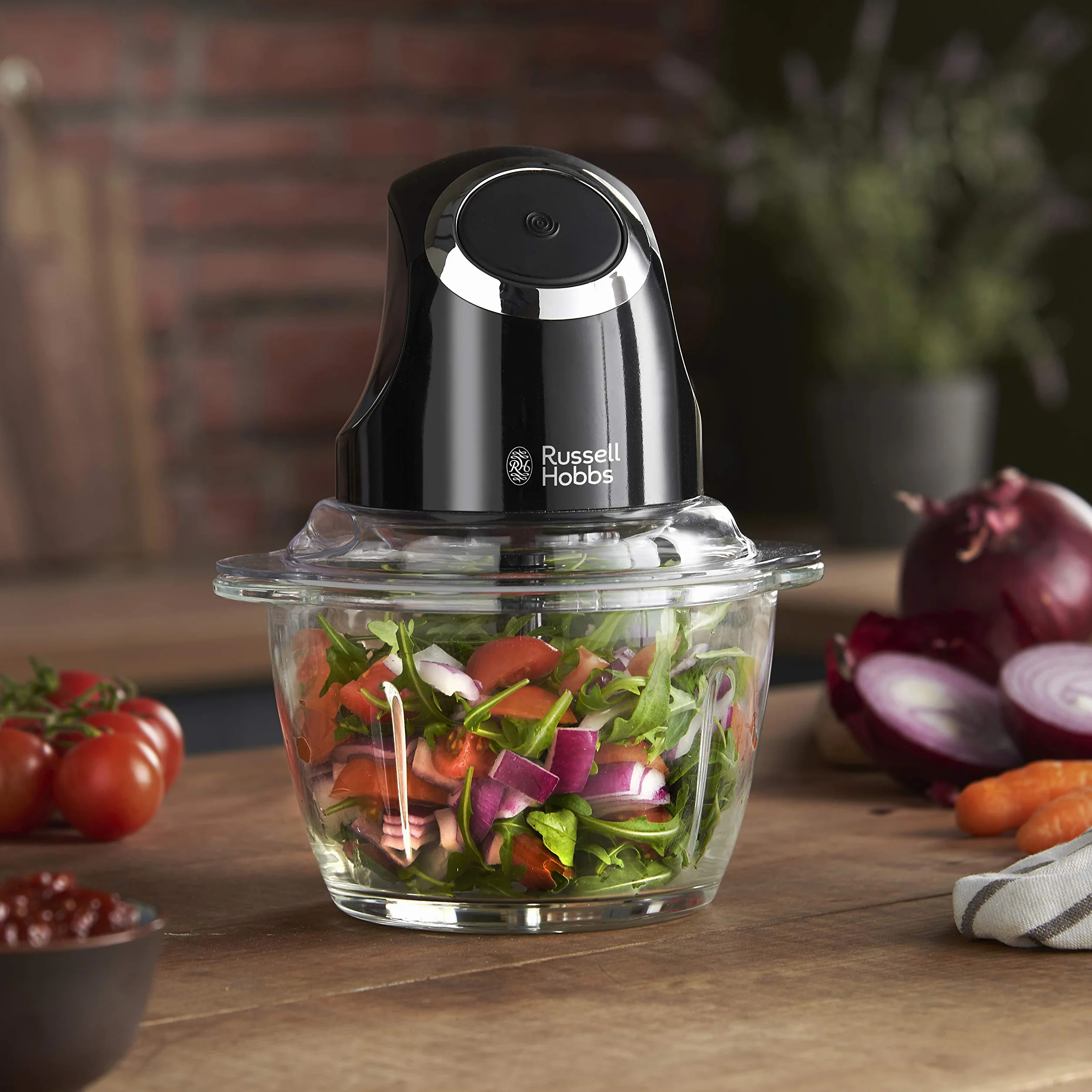 Russell Hobbs rozdrabniacz, dwuskrzydłowe ostrza, ostrza ze stali nierdzewnej, szklany pojemnik, sterowanie jednym przyciskiem, pojemność 0,5l, moc 200W, czarny matowy, Desire 24662-56