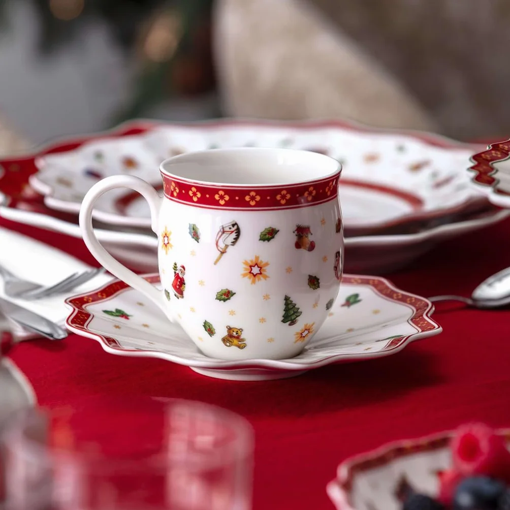 Villeroy & Boch – Toy's Delight kubek z uchem, kubek, filiżanka bożonarodzeniowa, filiżanka do kawy, kubek do gorących napojów, filiżanka na zimę, świąteczny kubek do kawy, porcelana