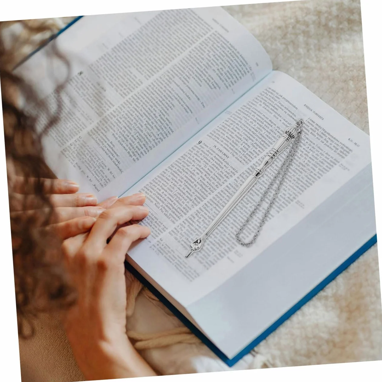 LIFKOME Yad Czytelniczy Elegancki Metalowy Wskazujący Palec Do Biblii Trwała Konstrukcja Idealny Bar Micwę i Ceremonie Żydowskie