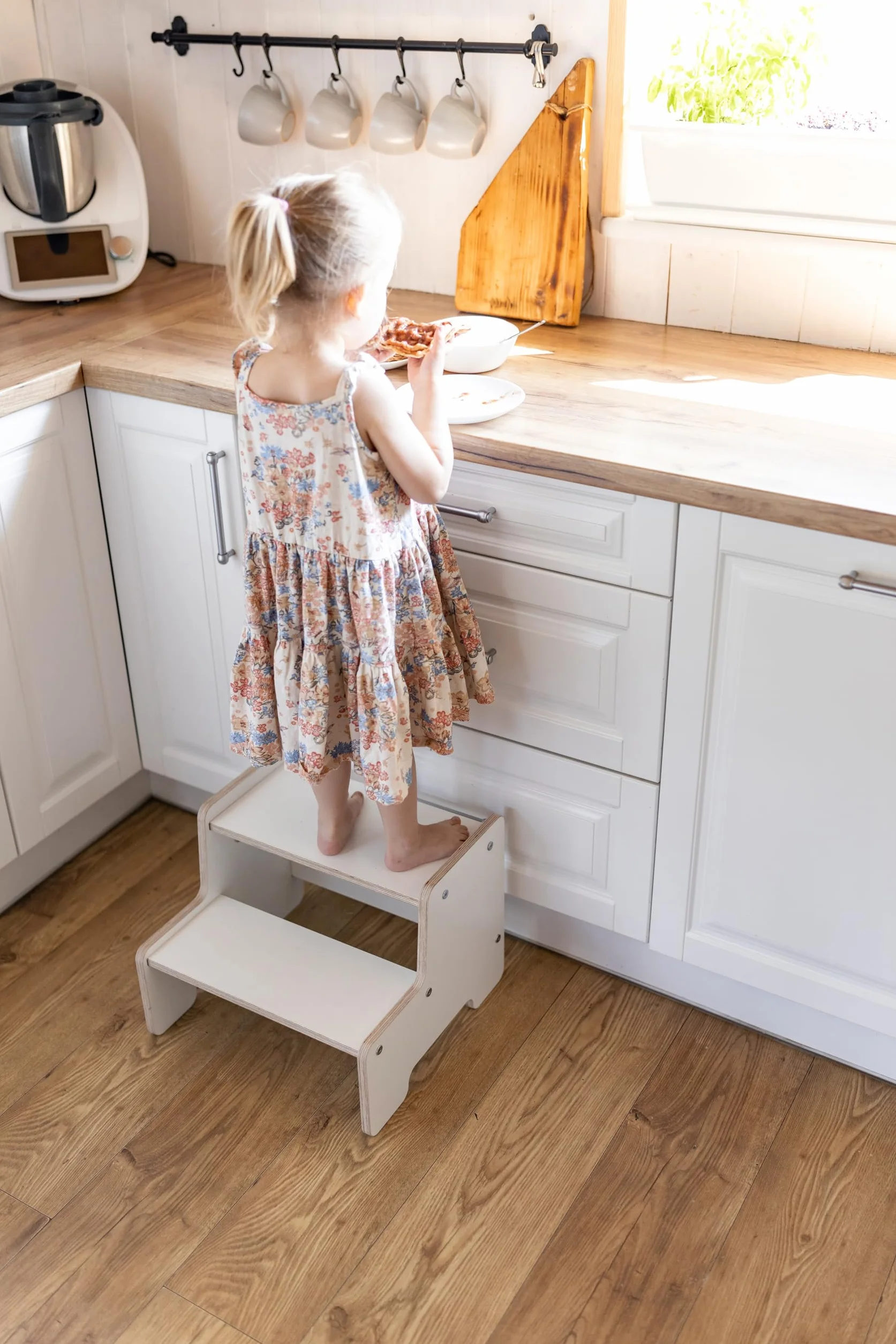 Montessori taboret do schodków dla dzieci, idealny do pokoju dziecięcego, łazienki, do kuchni, do 60 kg, 2 stopnie, kolor biały