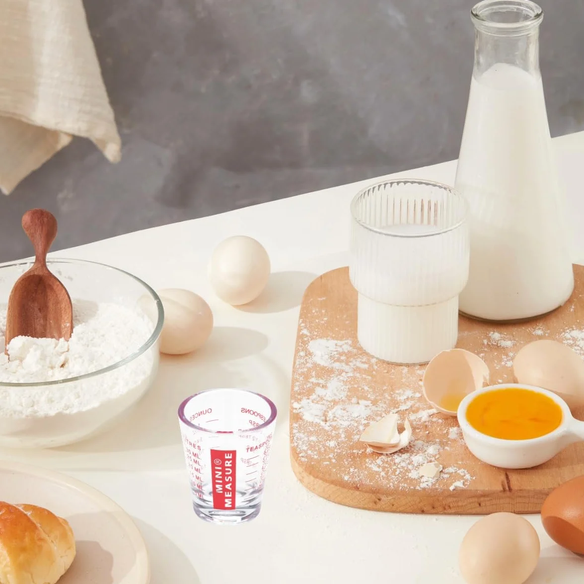 Patisse Mini kubek z miarką, przezroczysty
