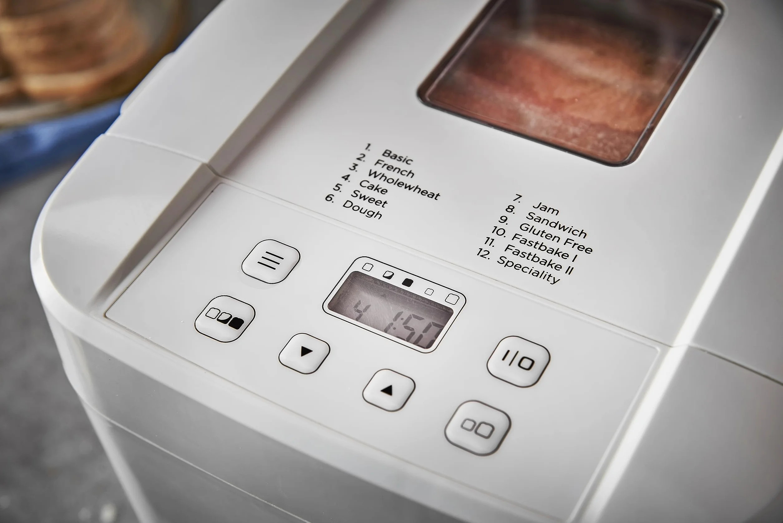 Russell Hobbs wypiekacz do chleba 0,9kg 12 programów 550W biały