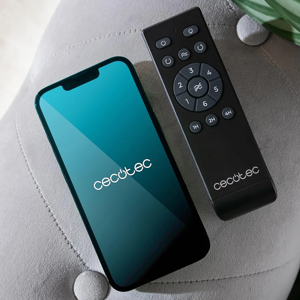 Cecotec - Wentylator sufitowy EnergySilence Aero 5600 Aqua Black&White - 40 W i 52", Wi-Fi, pilot, stopień ochrony IP44, światło, 6 prędkości, 3 łopatki, tryb zima-lato, timer 8h