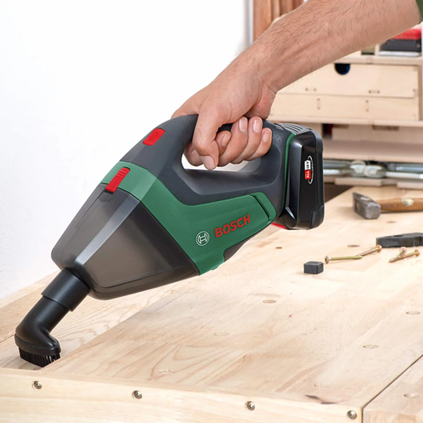 Bosch Home and Garden UniversalVac 18 Handstaubsauger 18 V inkl. Akku (06033B9103)