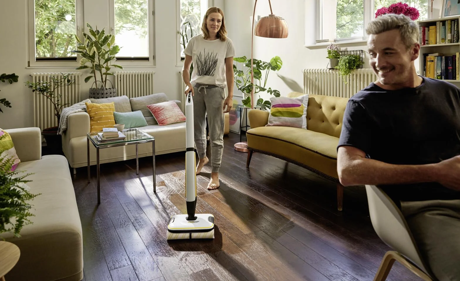 Kärcher Bezprzewodowy Mop Elektryczny FC 7 Cordless, Czas Pracy 45 Minut, Odkurzanie i Mycie w Jednym Kroku, Biały