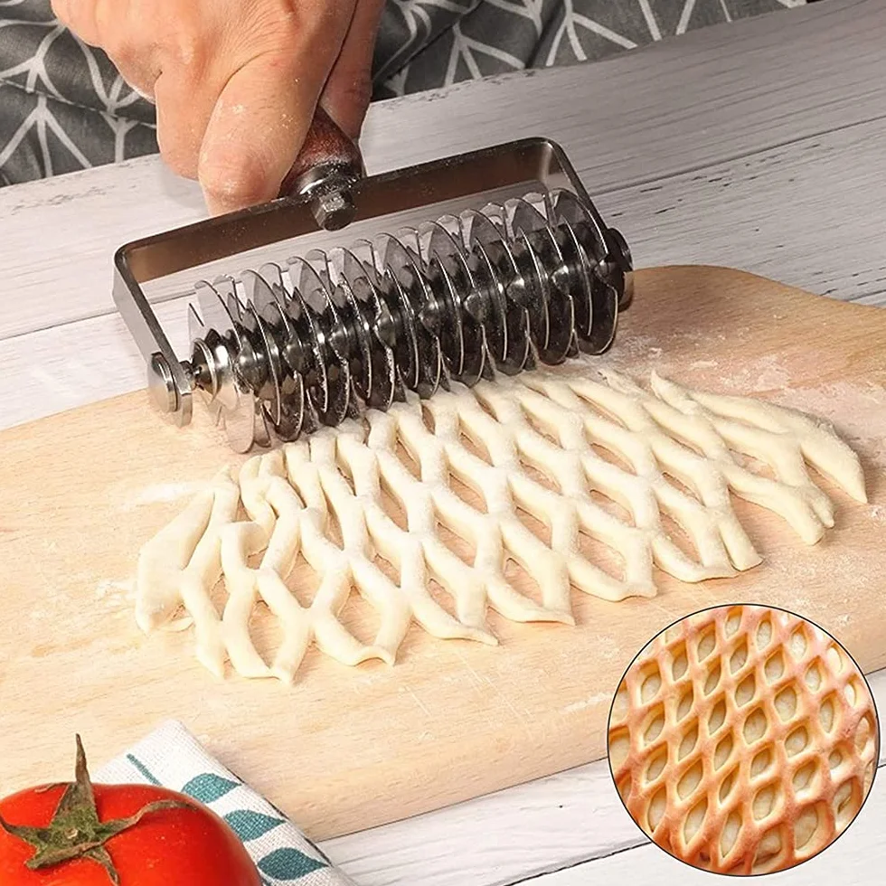 Wałek do makaronu ze stali nierdzewnej z drewnianym uchwytem do pizzy