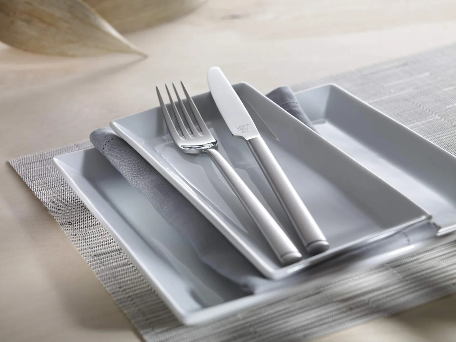 ZWILLING Besteck-Set, 68-tlg., Für 12 Personen, 18/10 Edelstahl/Hochwertiger Klingenstahl, Senses