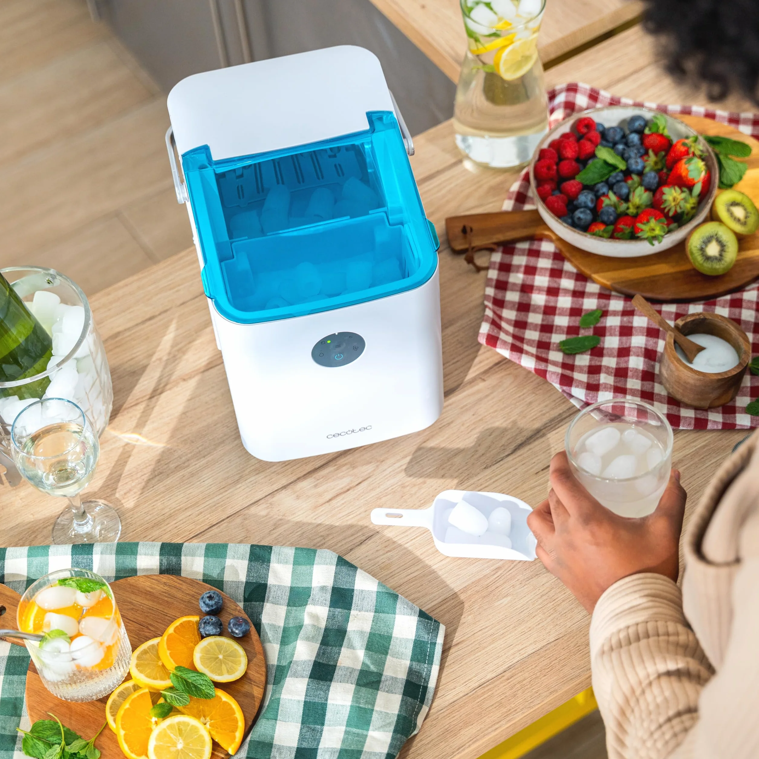 Cecotec Maszyna do robienia lodu z oknem, Ice Maker, Chillin' Ice 1200 Go 120W, dzienna wydajność 12 kg, lód w 6-8 minut, 2 rozmiary kostek, prosta kontrola