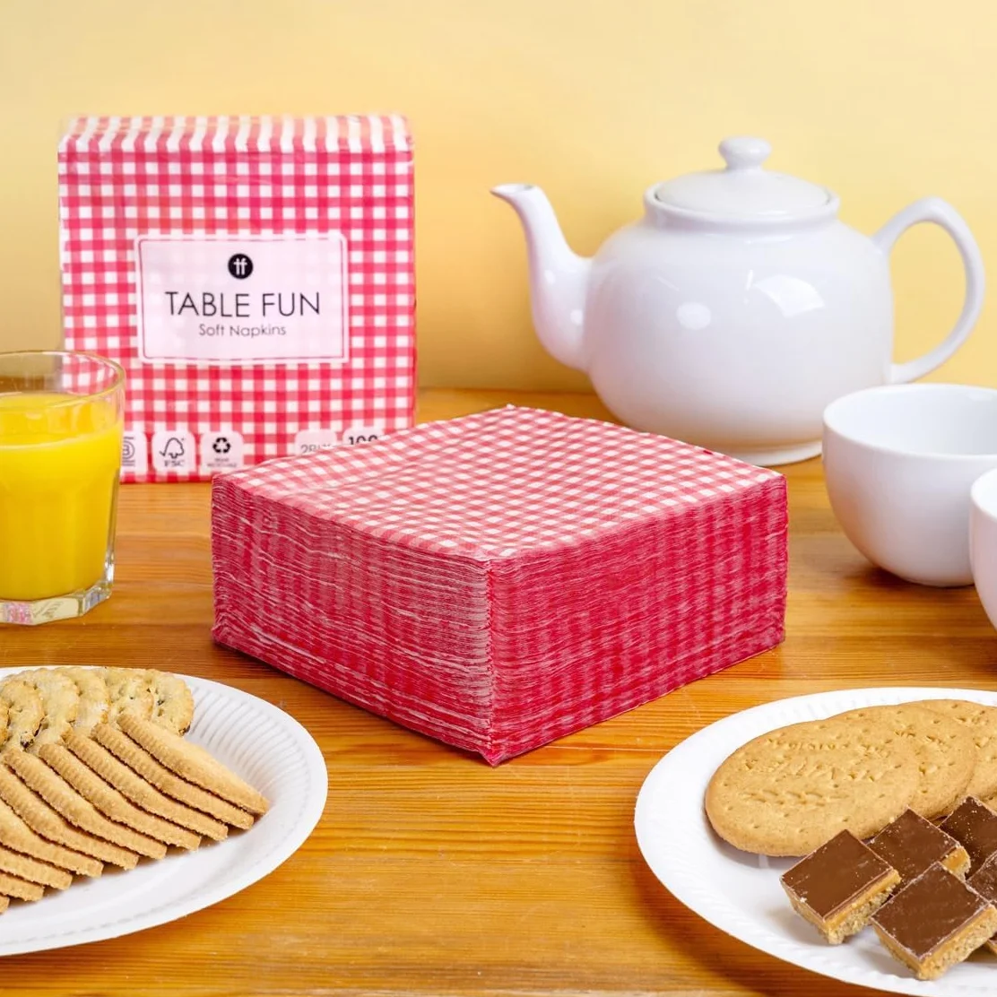 Talking Tables 100 sztuk miękkich papierowych serwetek w czerwoną kratkę na urodziny, wesele, Boże Narodzenie, catering, naczynia, jednorazowe, nadające się do recyklingu, wyprodukowane w UE,