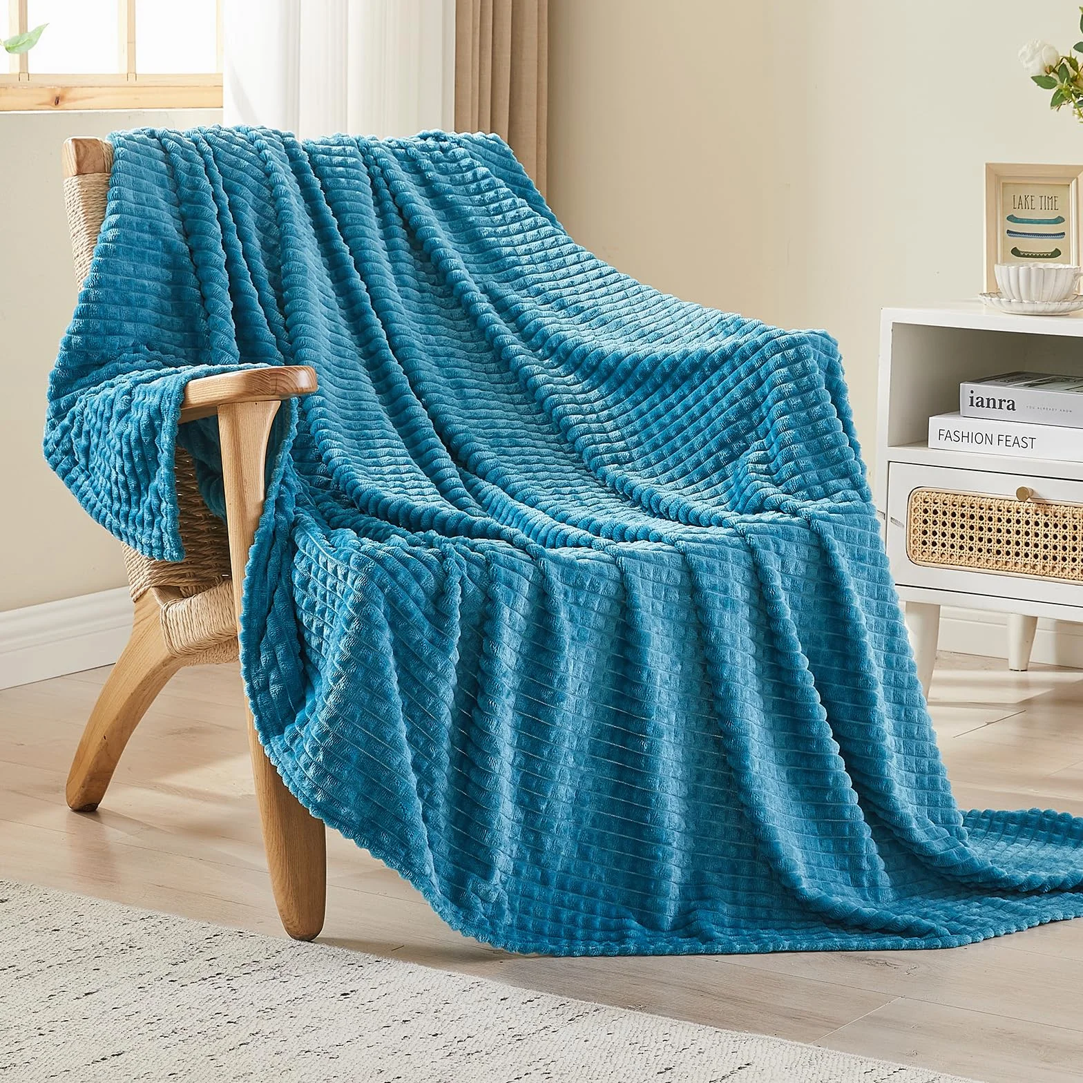 EMME Koc polarowy narzuta na sofę, miękki, puszysty, 200 x 230 cm, wrażenia dotykowe 3D, ciepła przytulna narzuta, uniwersalny pojedynczy koc flanelowy na łóżko, kanapę, sofę, fotele, turkusowy