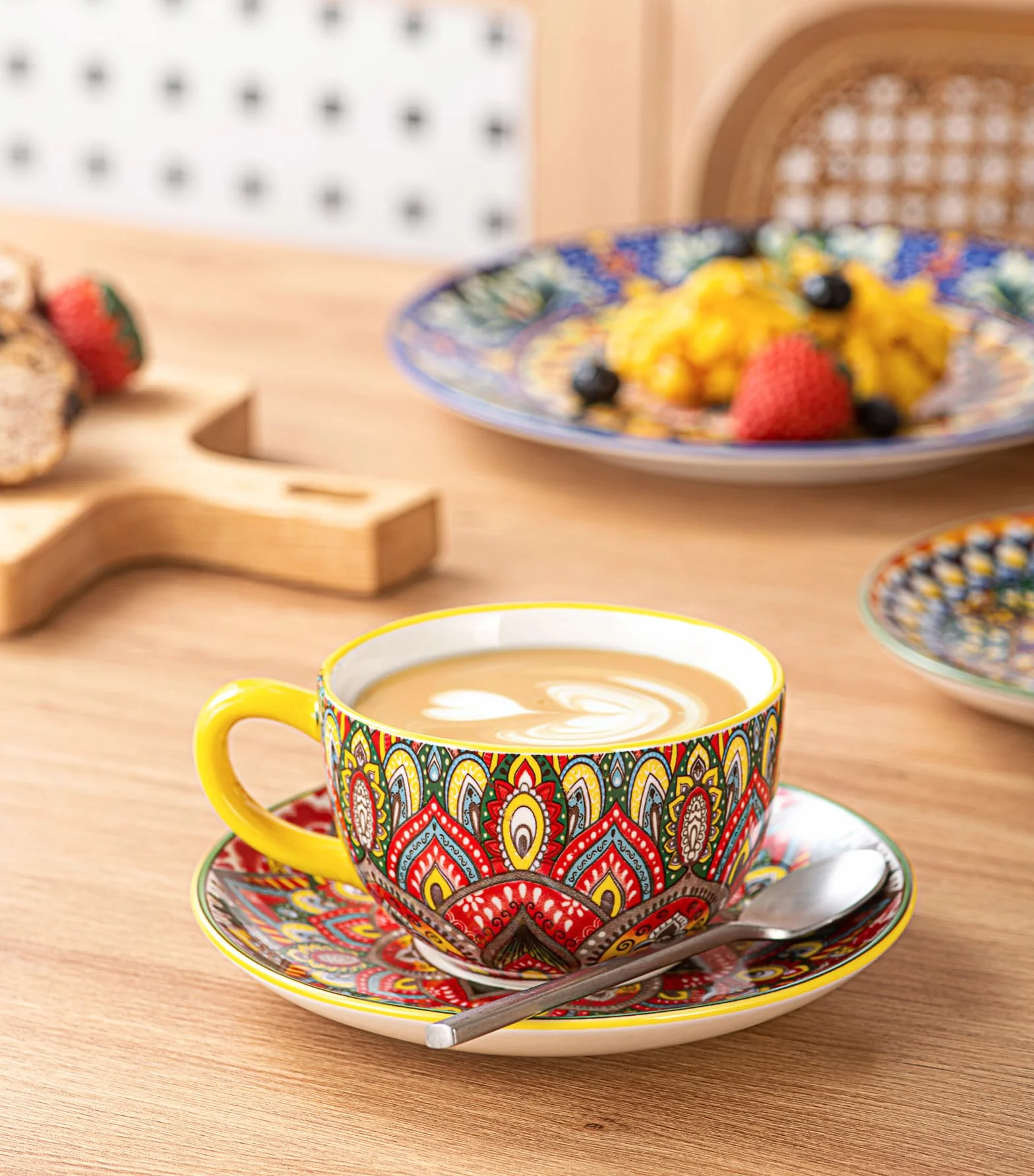 Henten Home Serwis do kawy z porcelany, 12-częściowy zestaw do kawy, kolorowy, ręcznie malowany, zestaw filiżanek do kawy dla 6 osób, zawiera filiżanki do kawy, spodki