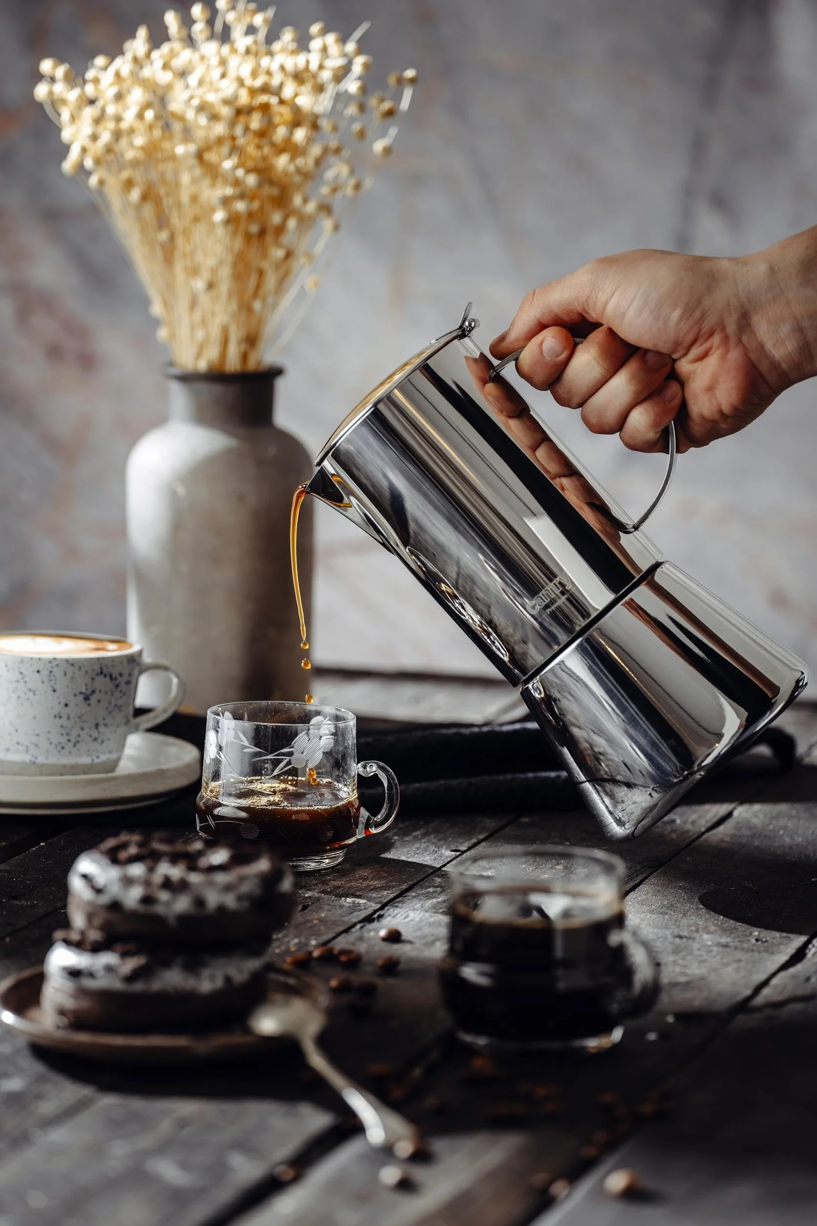 CAMRY - Klasyczny zaparzacz do espresso ze stali nierdzewnej 500 ml - indukcyjny dzbanek do mokki do wszystkich rodzajów płyt grzewczych - przygotowuje 10 filiżanek espresso - izolowany termicznie