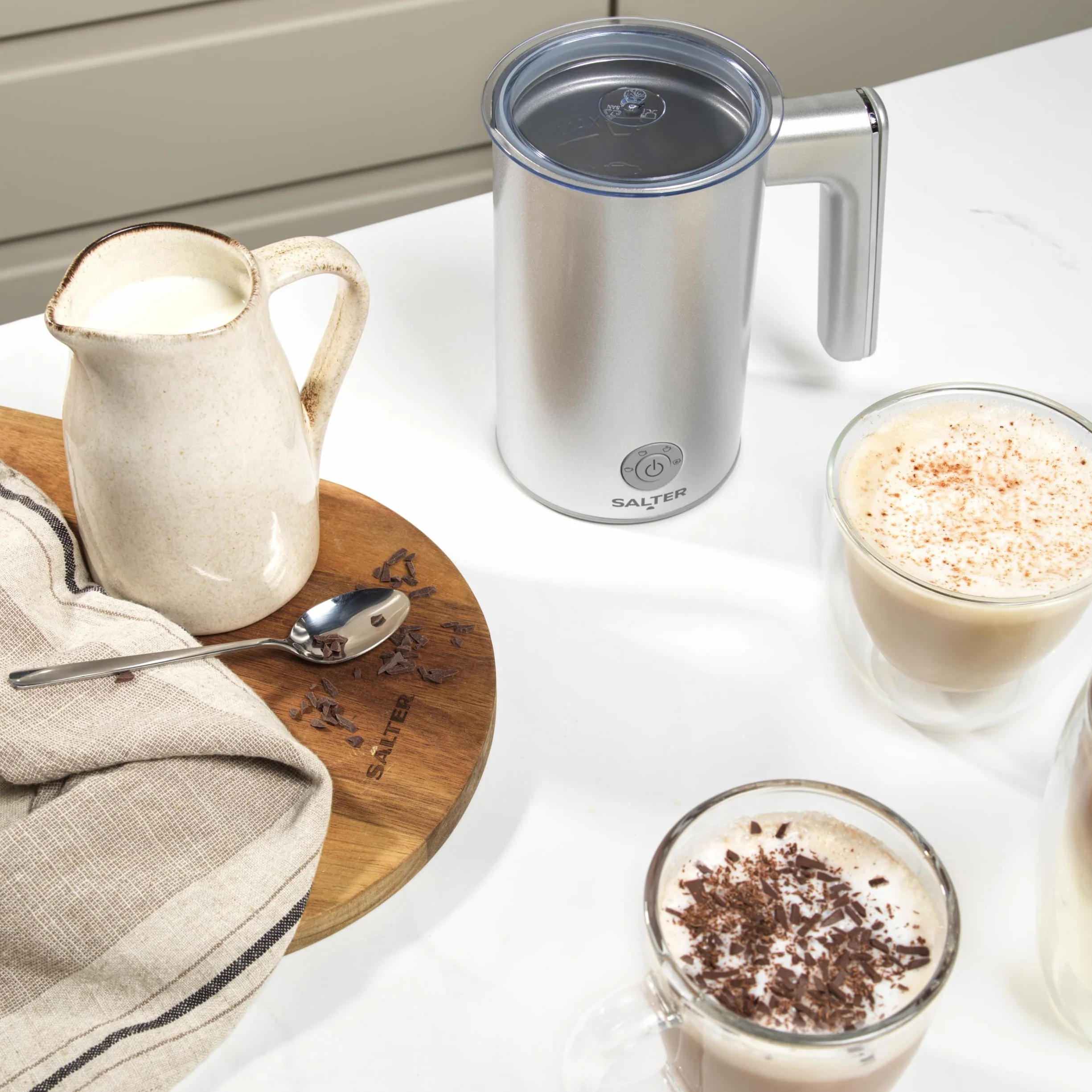 Salter Aspen Spieniacz do mleka – Elektryczny spieniacz 4 w 1, goracy i zimny, kontrola temperatury Strix, kawa, cappuccino, latte; pojemnosc: spienianie 150ml/podgrzewanie 300ml, EK6359MMSVDE