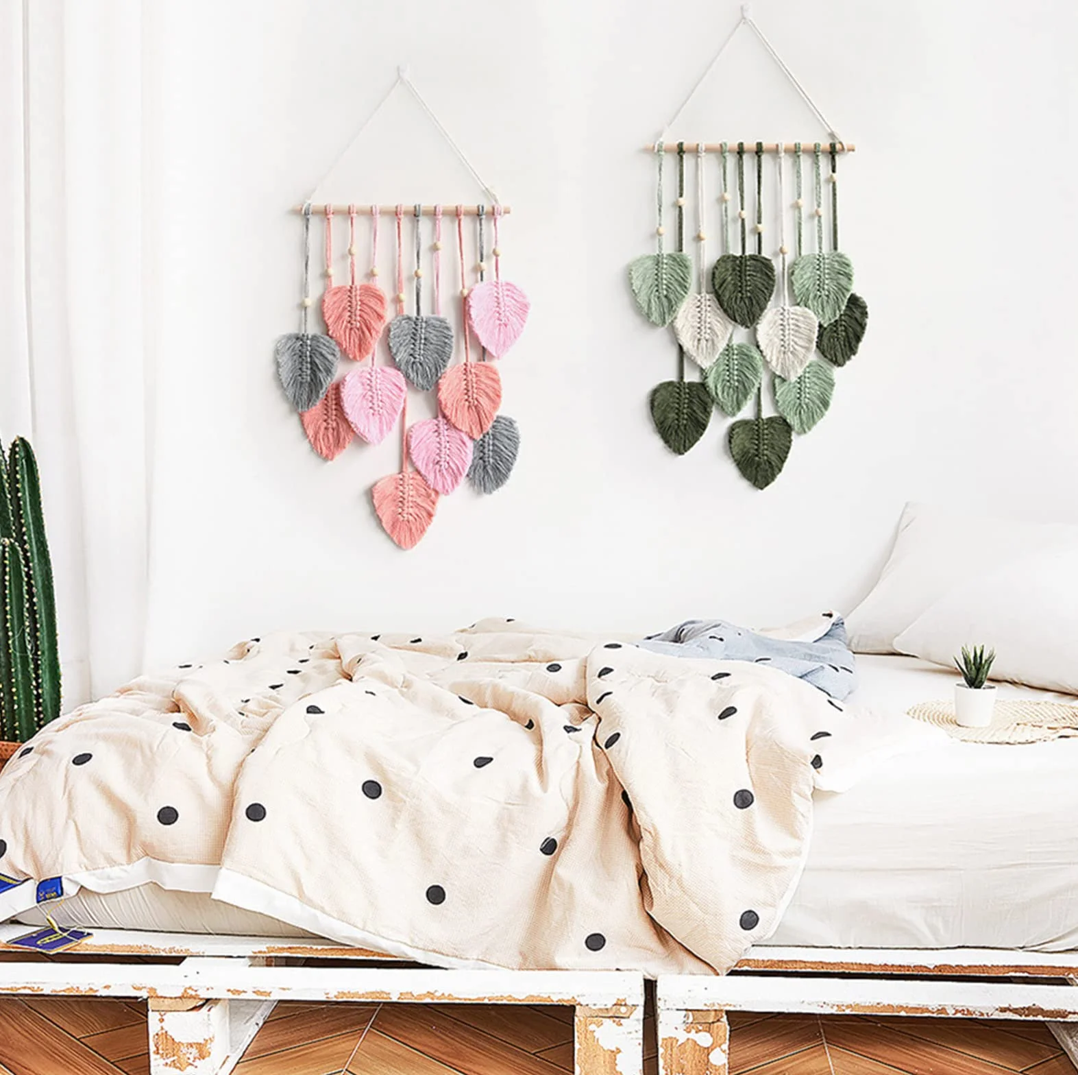 Makrama, dekoracja ścienna w stylu boho, dywan ścienny w stylu boho, z drewnianymi koralikami i liśćmi, gobelin, dekoracja ścienna, ręcznie wykonana, do użytku na zewnątrz, do salonu, sypialni, wnętrz