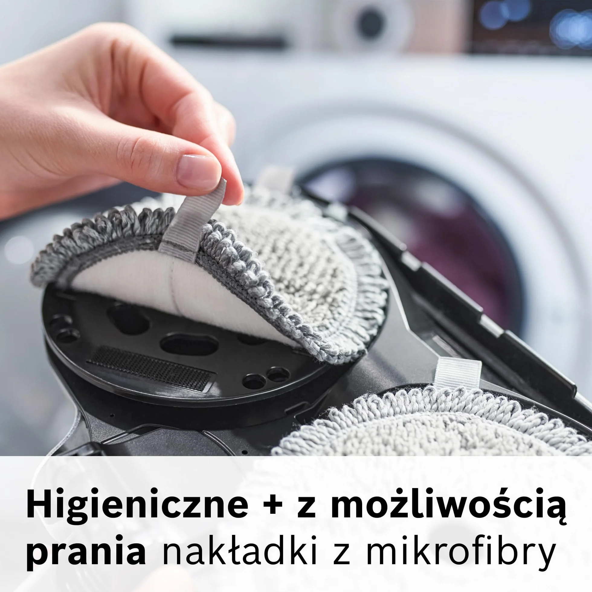 Bosch Unlimited 7 ProHygienic Aqua, Odkurzacz Bezprzewodowy 2w1 z Funkcją Mycia, DynamicAqua Mop, Elektroszczotka do Wszystkich Podłóg, Kolor Biały, BCS71HYG2