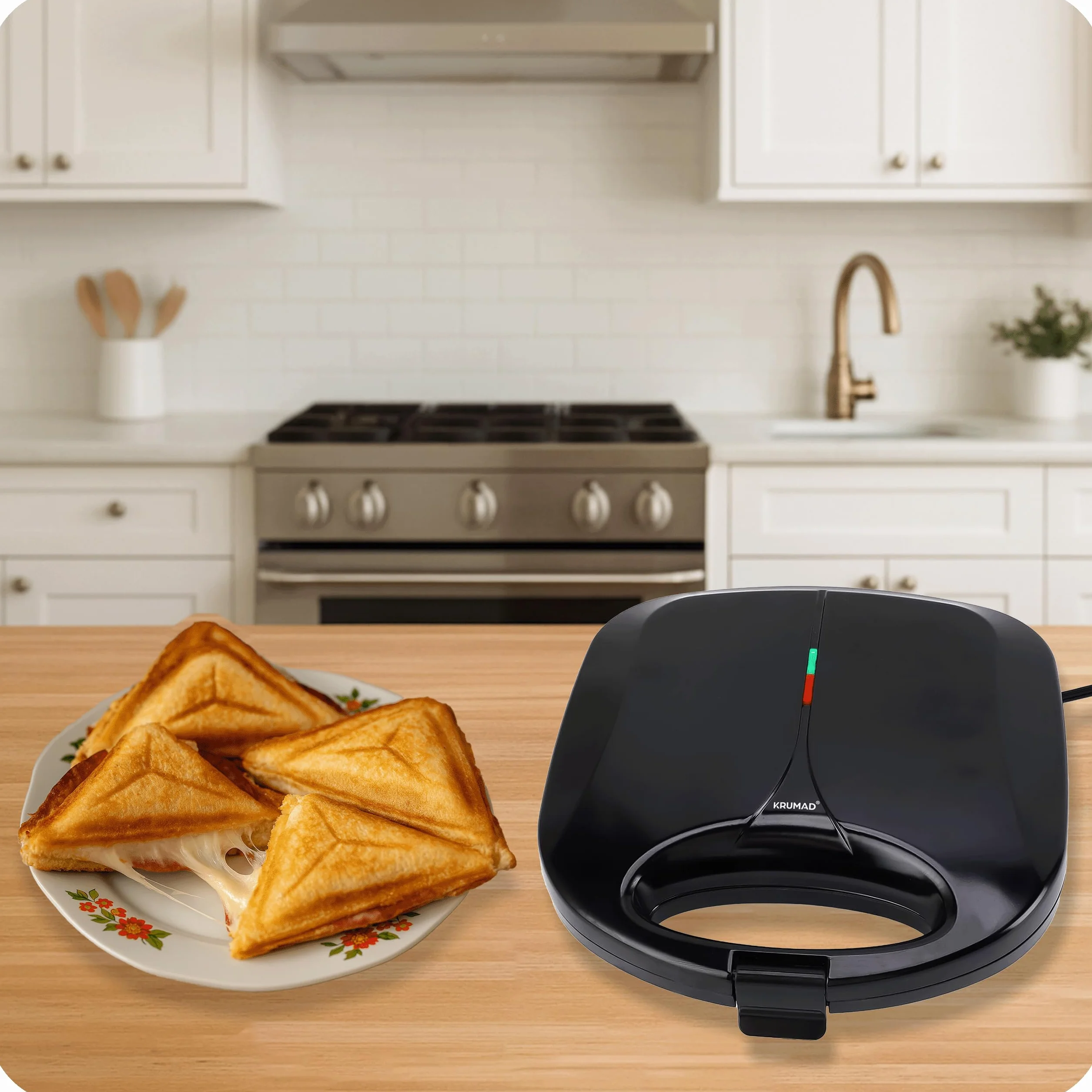 KRUMAD Opiekacz do kanapek 1000W – Dwuszczelinowy Sandwich Maker z powłoką nieprzywierającą, wskaźnikami LED i uchwytem termoizolacyjnym – Kompaktowy toster do tostów