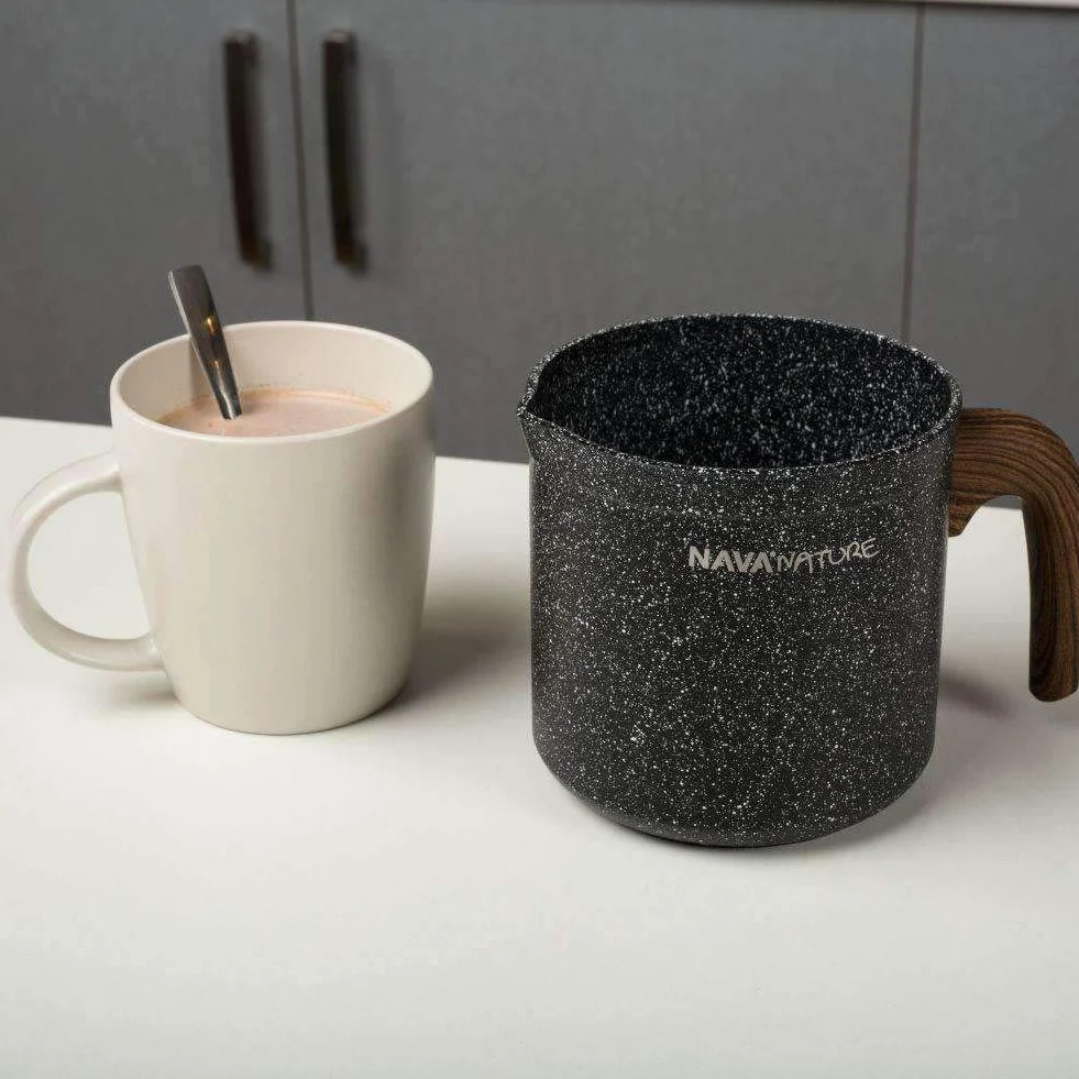 NAVA Milchtopf 1 L | Stielkasserolle mit Granitbeschichtung Nature zum Aufkochen von Milch | Schmelzen von Schokolade