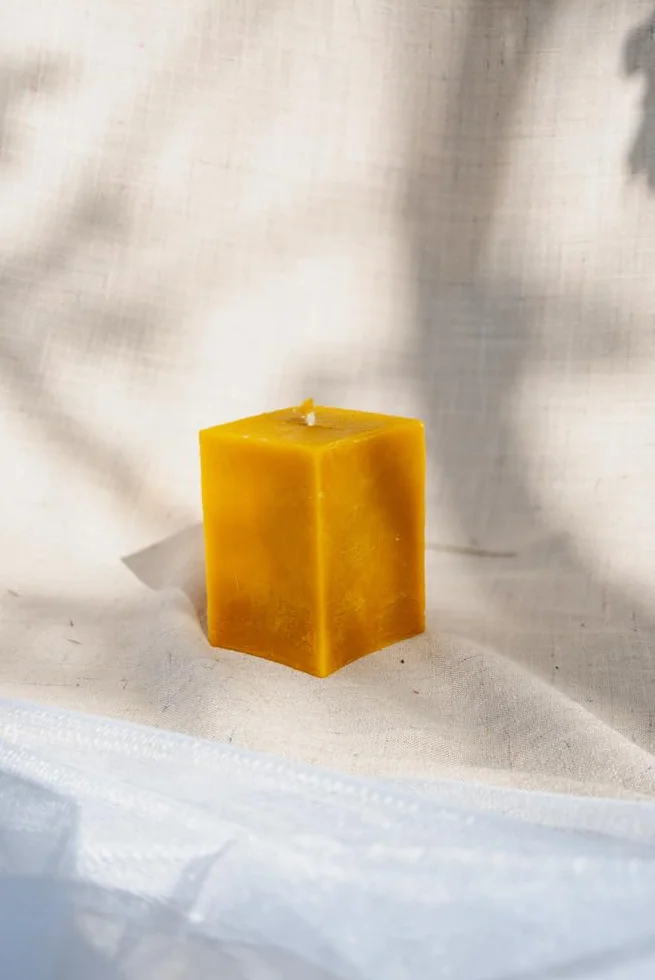 BeesWax World świece z wosku pszczelego – ręcznie wykonane prostopadłościanki i kostki w 4 rozmiarach – 100% czysty wosk pszczeli – bezdymne i trwałe – pomysł na prezent (Prostopadłościan Średni)