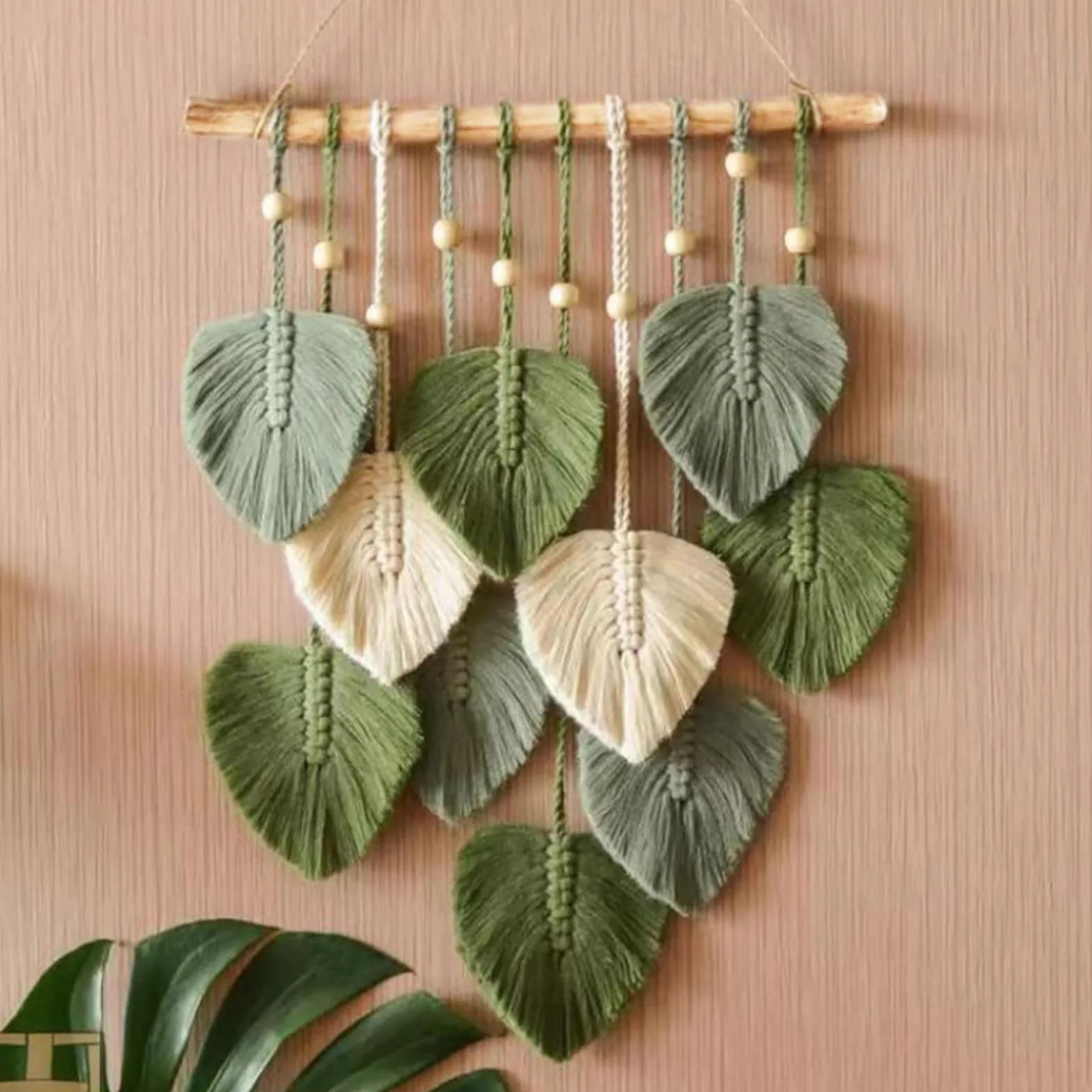 EXQUILEG Makrama, ozdoba na ścianę, ręcznie robiona, dekoracja mieszkania, styl boho, makrama, tkana ozdoba ścienna, liść, pióra, dekoracja ścienna (zieleń wojskowa)