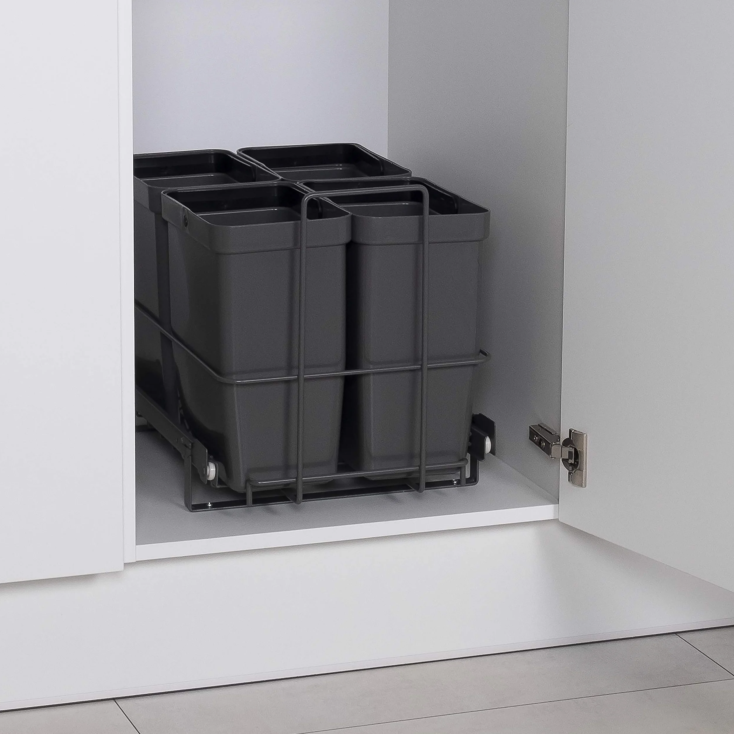LM 79/4 kosz na śmieci do zabudowy, wysuwany kosz na śmieci 4 x 8 l, kolor antracytowy, 33,2 x 48 x 35,5 cm, system segregacji odpadów, szafka pod umywalkę