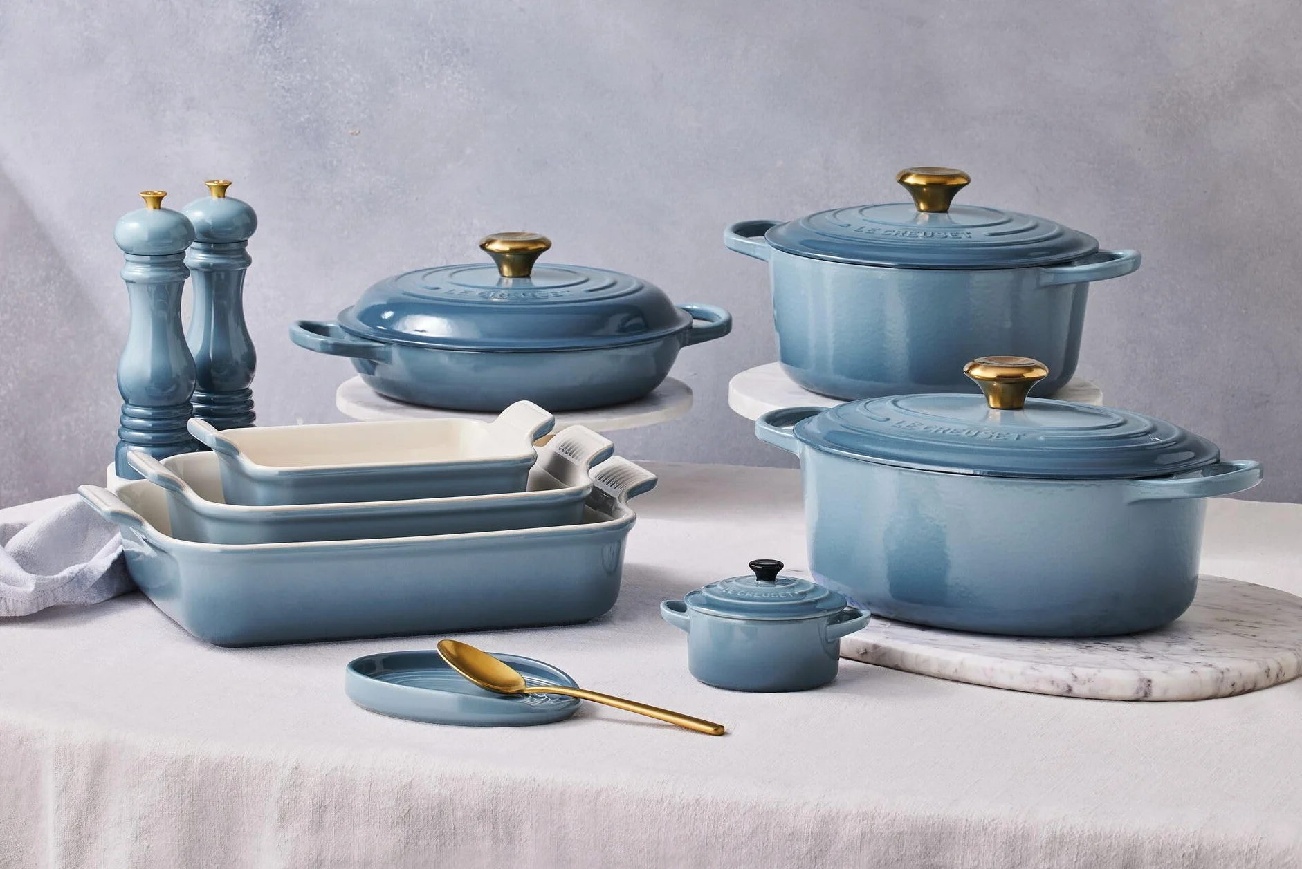 Le Creuset Garnek Żeliwny Gourmet 26 cm 2 L Chambray