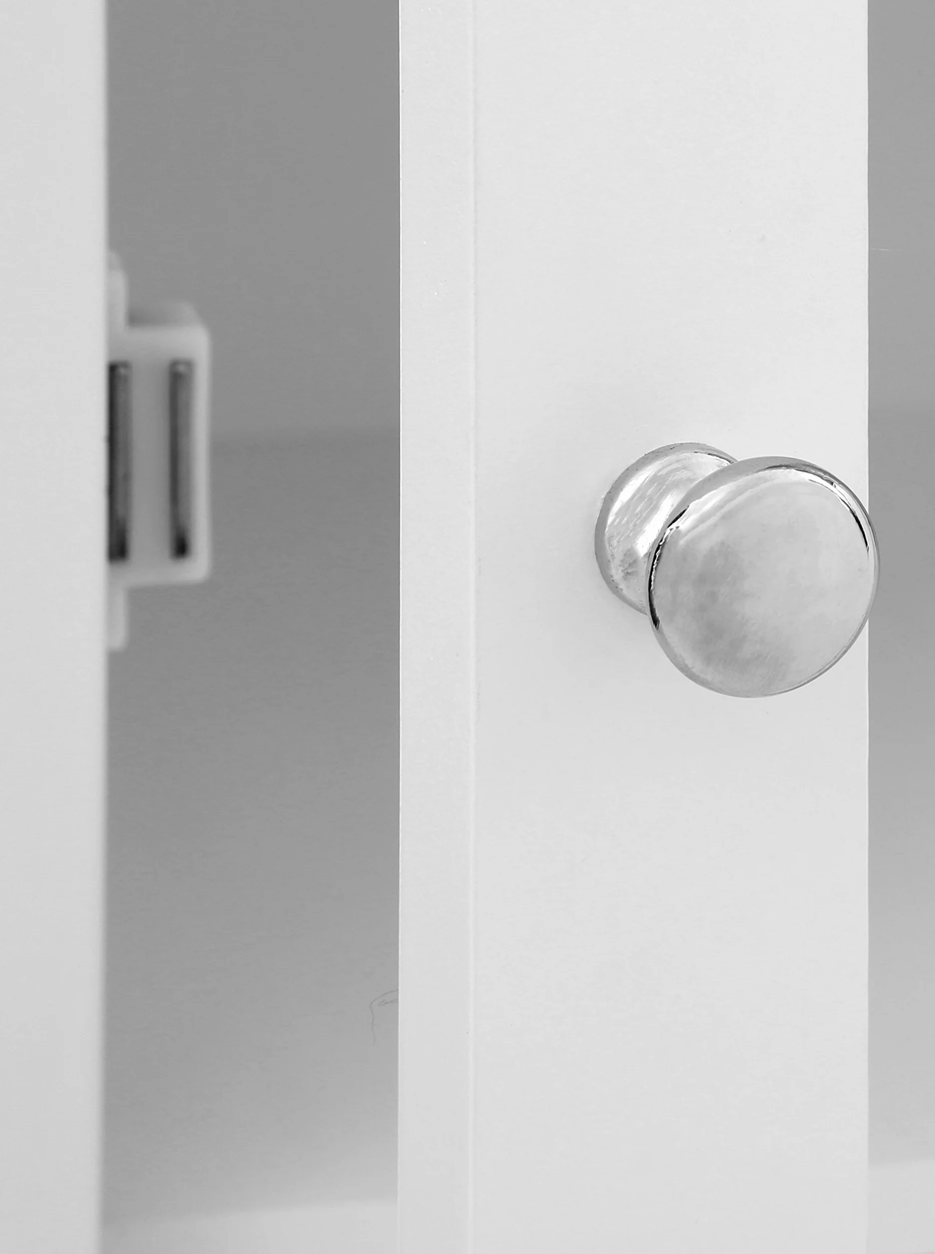 Premier Housewares Portland wolnostojąca komoda z drzwiami i szufladą, 119 x 45 x 33 cm, biała, MDF, biała, 33 x 45 x 119