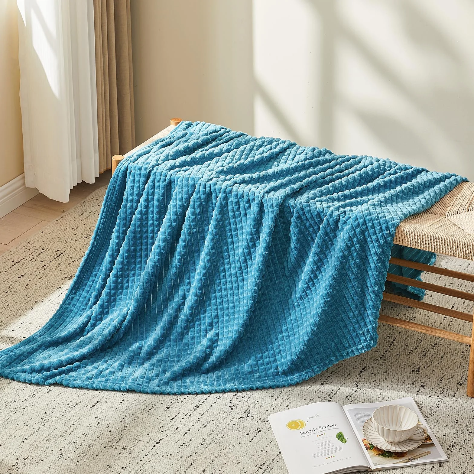 EMME Koc polarowy narzuta na sofę, miękki, puszysty, 200 x 230 cm, wrażenia dotykowe 3D, ciepła przytulna narzuta, uniwersalny pojedynczy koc flanelowy na łóżko, kanapę, sofę, fotele, turkusowy