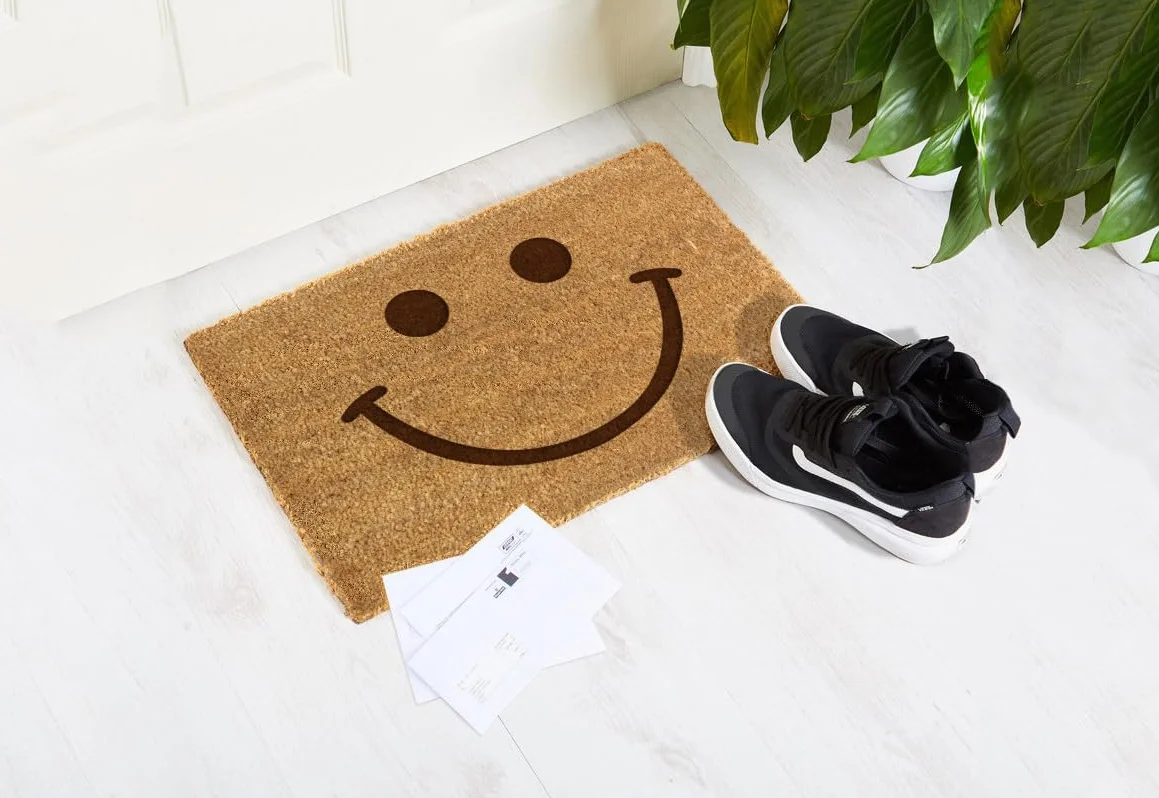 Happenings Wycieraczka z włókna kokosowego – Zabawna wycieraczka z grafiką „Smile :)“ – Jako prezent – Wycieraczka do domu (40x60 cm)