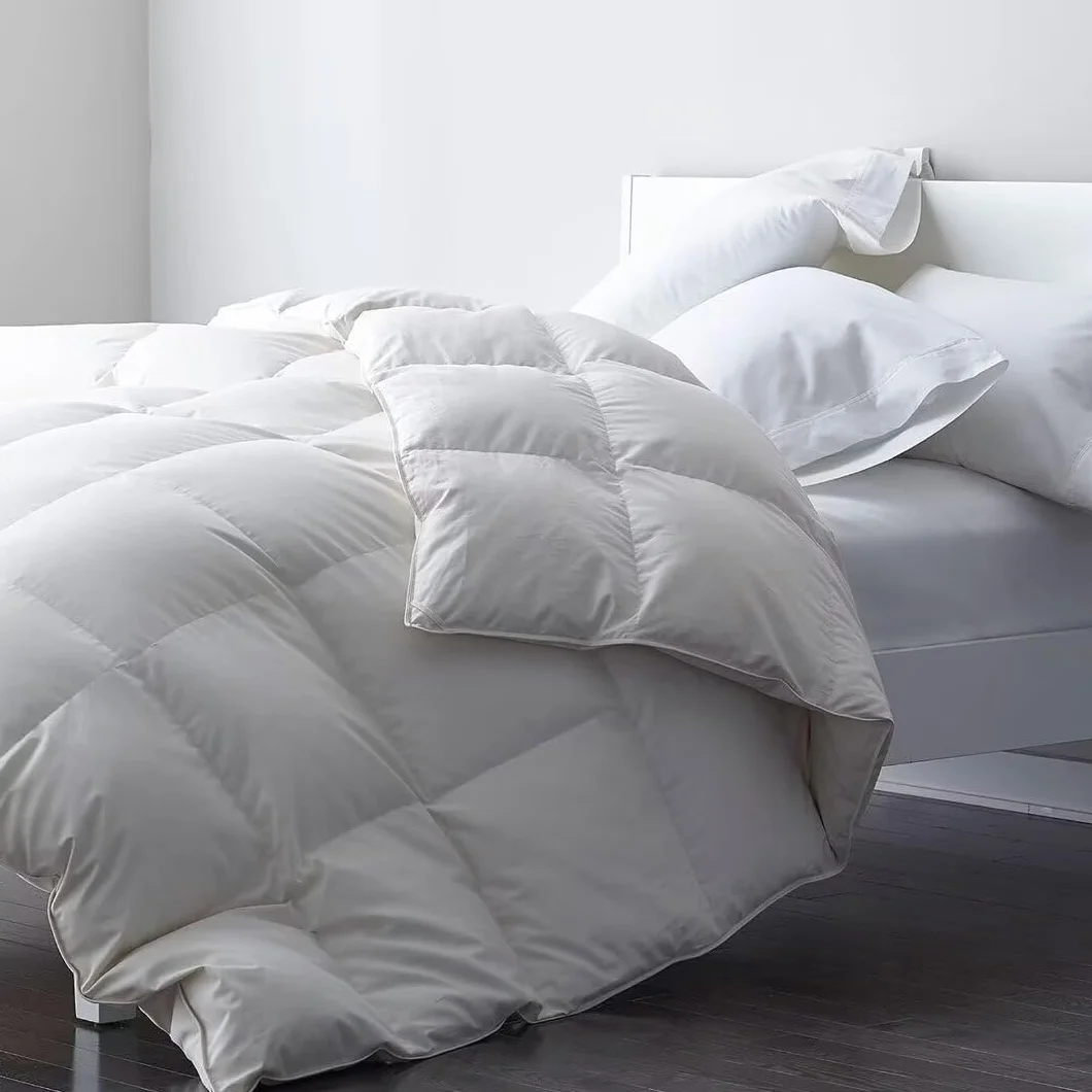 Kołdra letnia 200 x 200 cm wypełnienie puchowe 180 g/m2 100% bawełna organiczna Oeko-Tex RDS biała