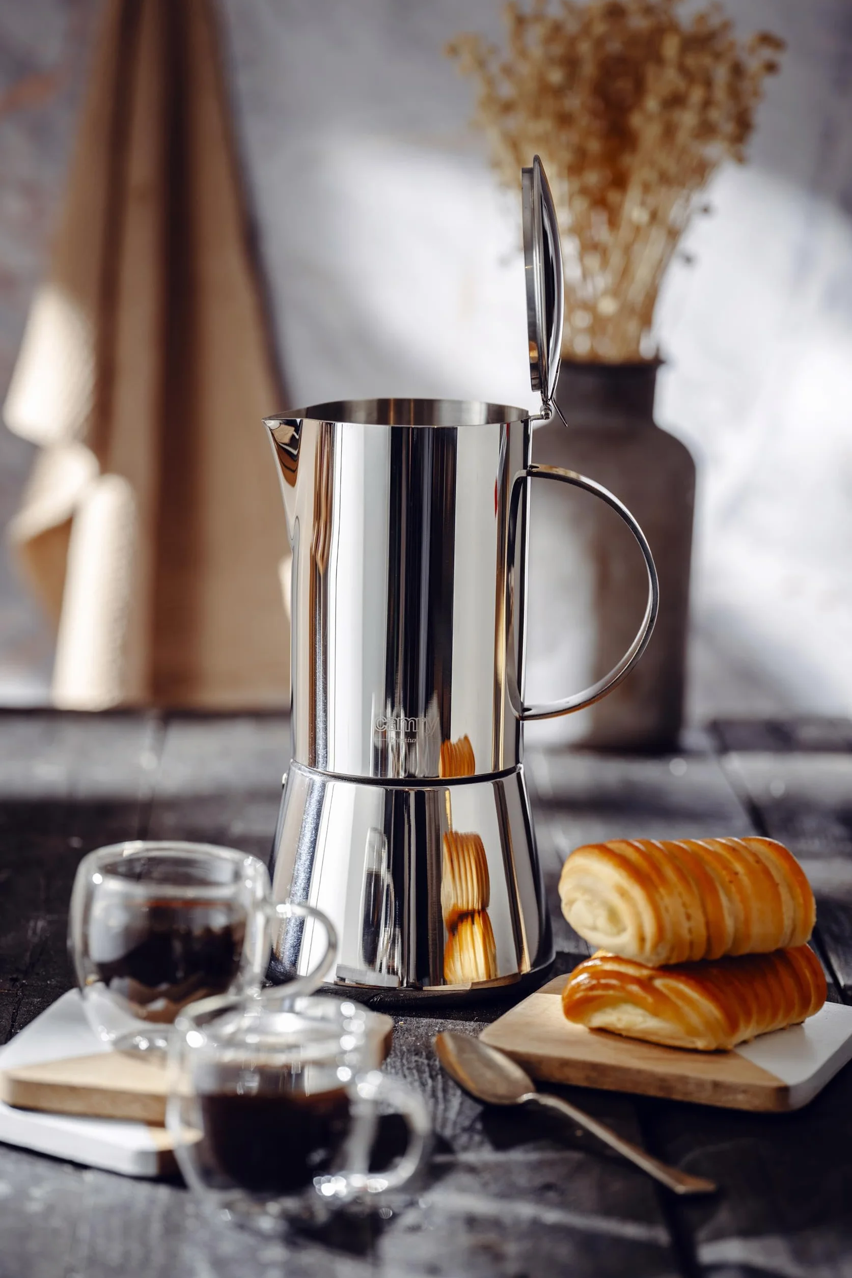 CAMRY - Klasyczny zaparzacz do espresso ze stali nierdzewnej 500 ml - indukcyjny dzbanek do mokki do wszystkich rodzajów płyt grzewczych - przygotowuje 10 filiżanek espresso - izolowany termicznie
