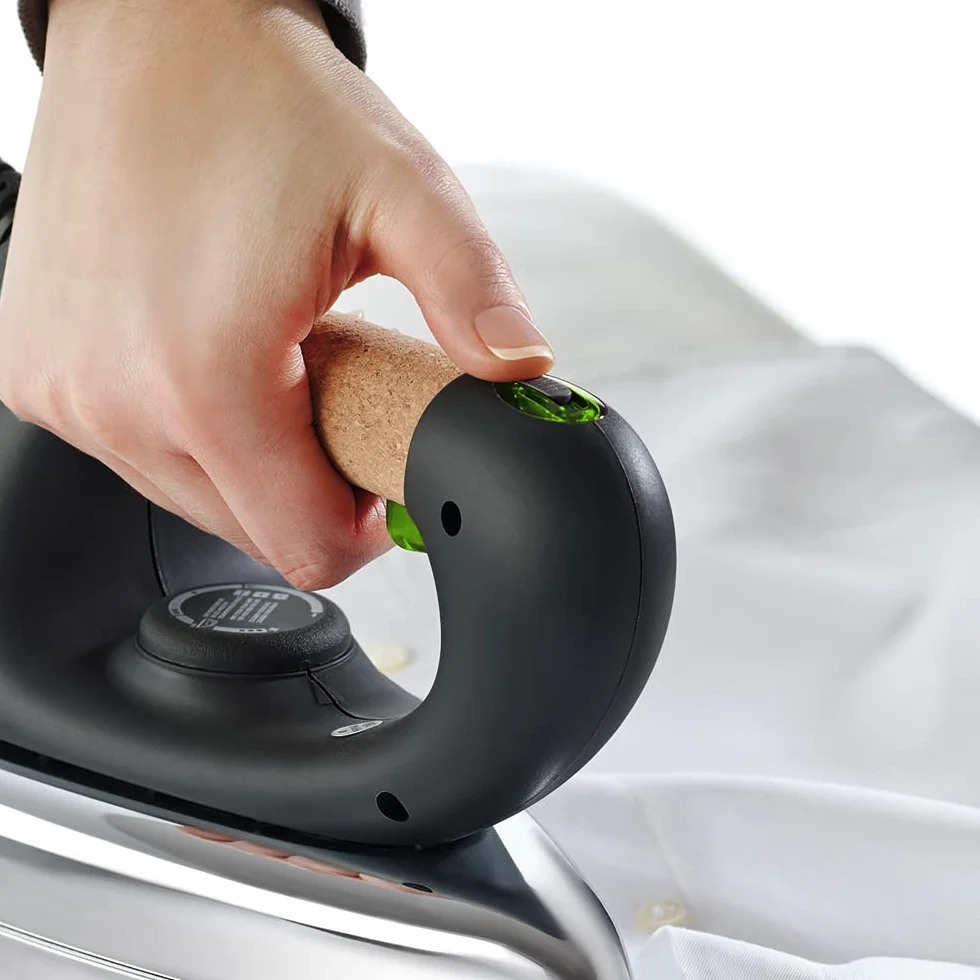Polti Vaporella 535 Eco_PRO Żelazko parowe z bojlerem, nasadka zabezpieczająca, 4 bary, 1750 W, 0,9 litra, aluminium, kolor biały